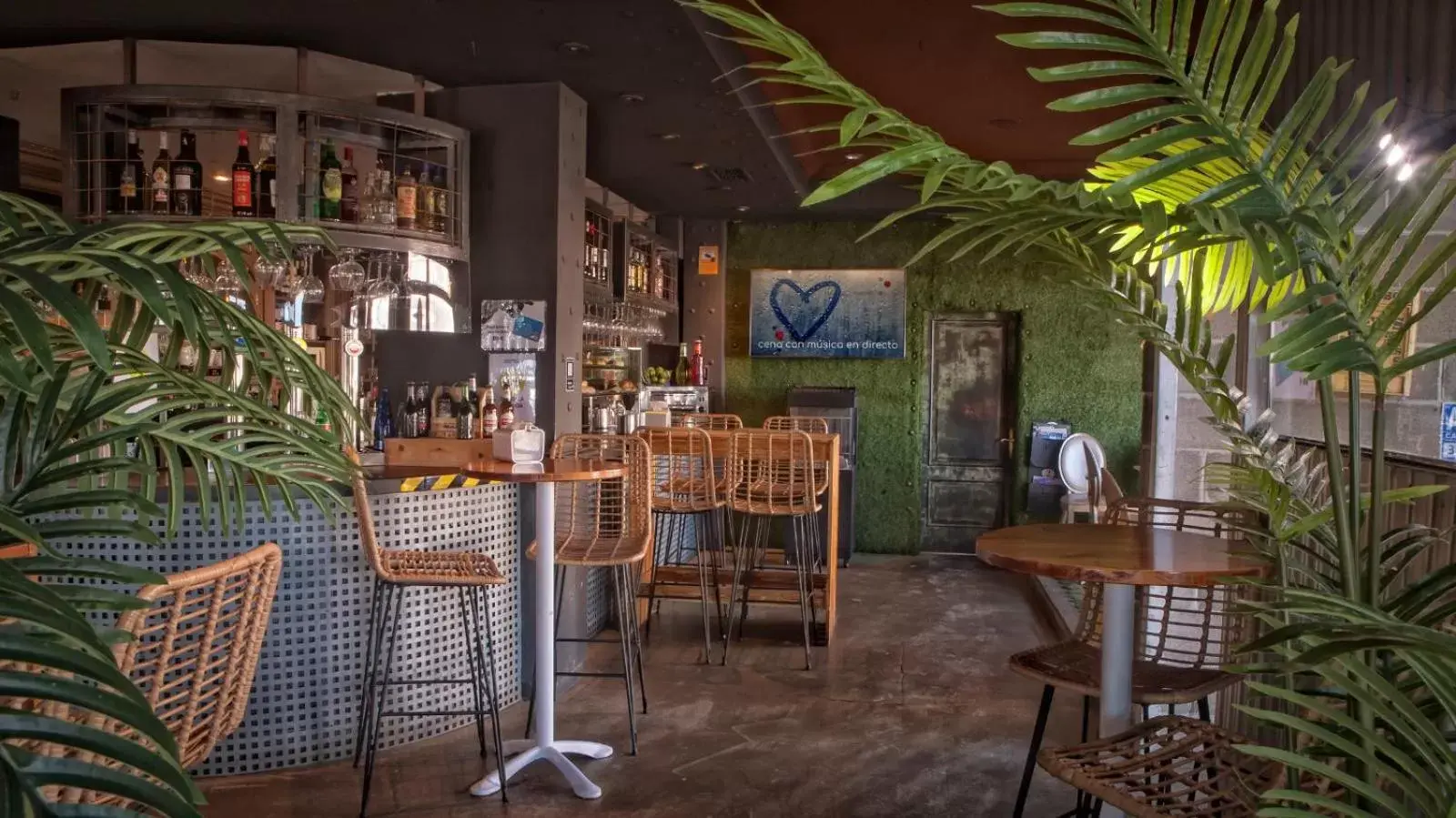 Lounge/Bar in Hotel Spa El Muelle de Suances