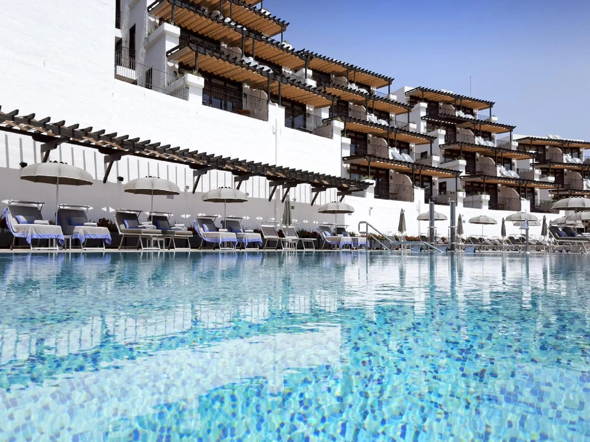 Swimming pool in Idyll Suites - Adults Only