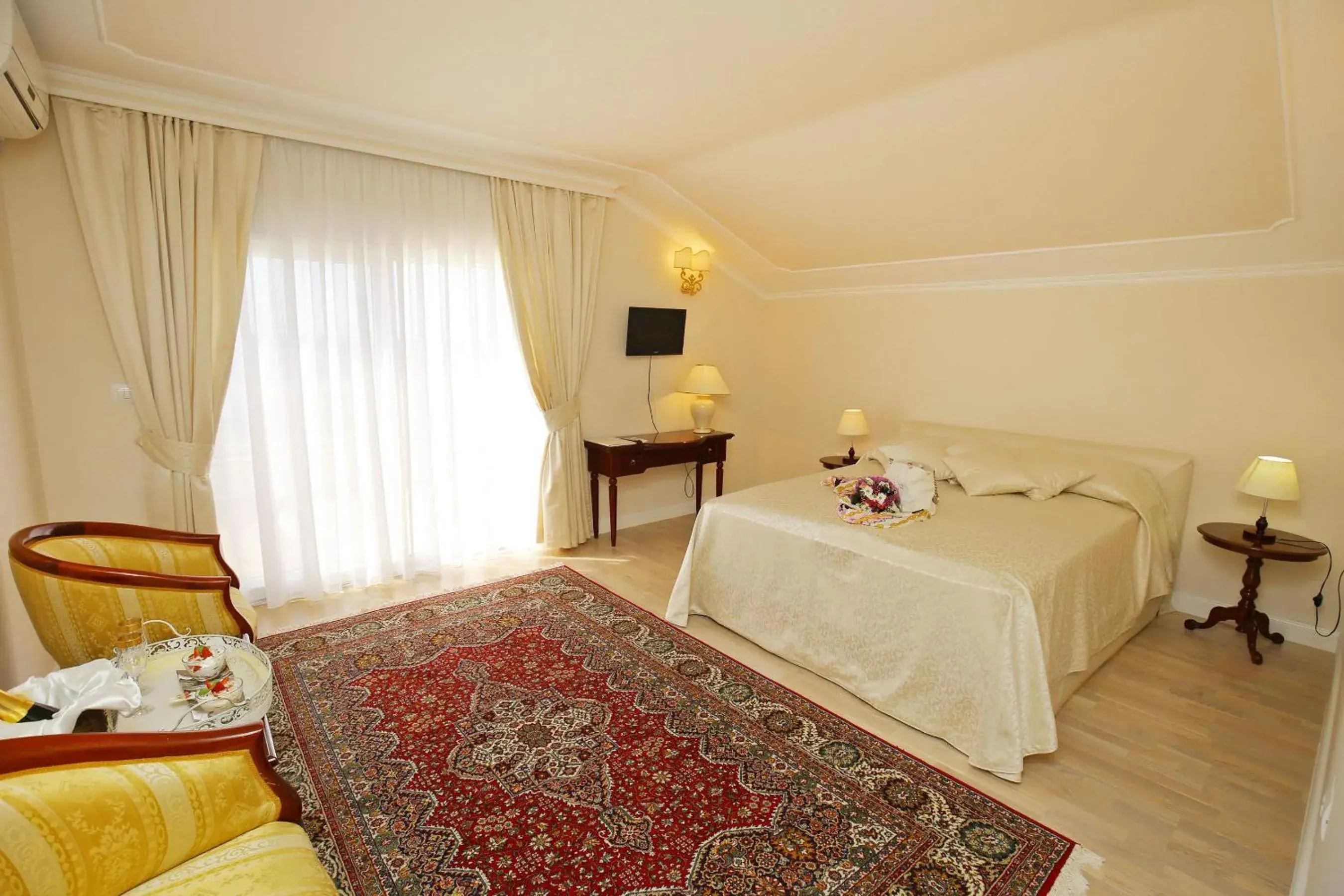 Bed in Villa Triana-Adults Only