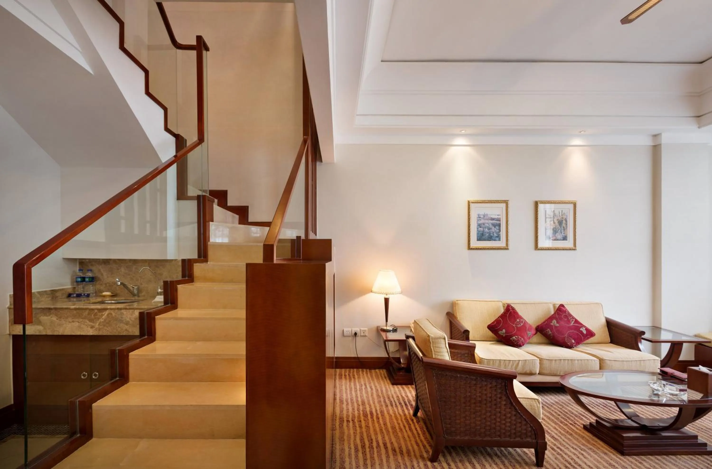 Photo of the whole room in Good View Hotel Tangxia - 15 mins drive from Dongguan South Railway Station