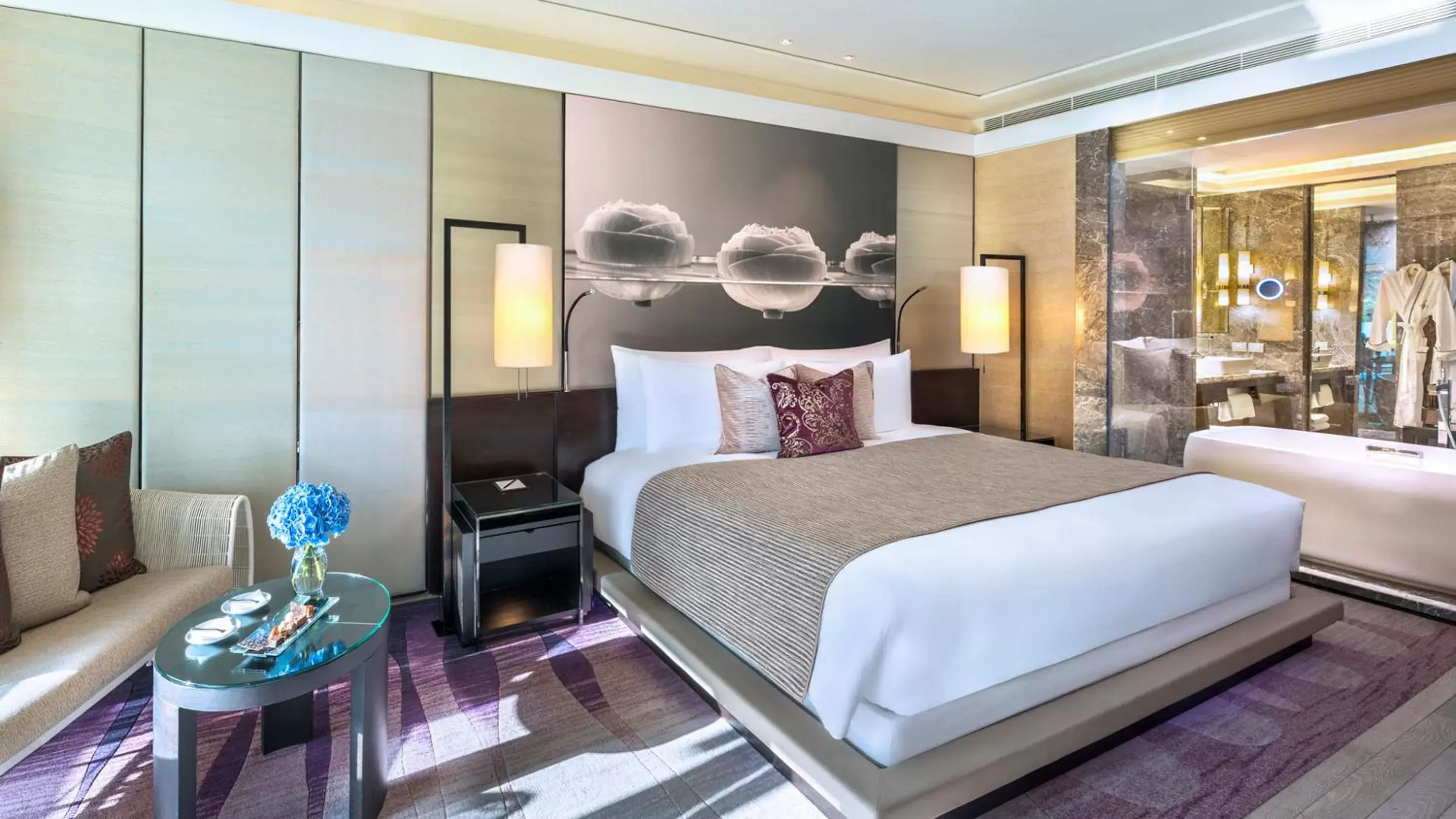 Bedroom, Bed in Siam Kempinski Hotel Bangkok - SHA Extra Plus Certified