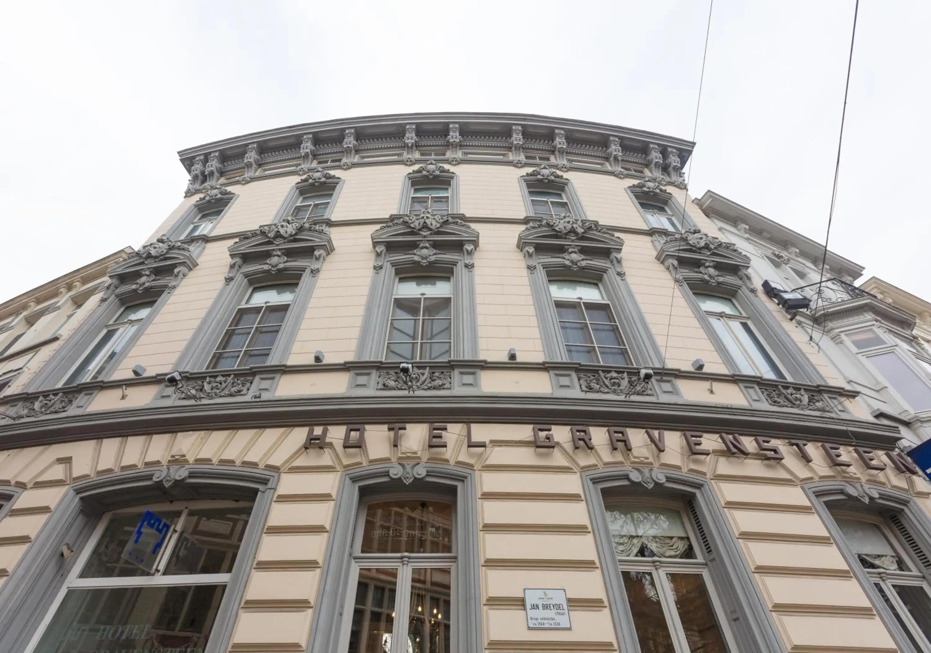 Facade/entrance, Property Building in Hotel Gravensteen