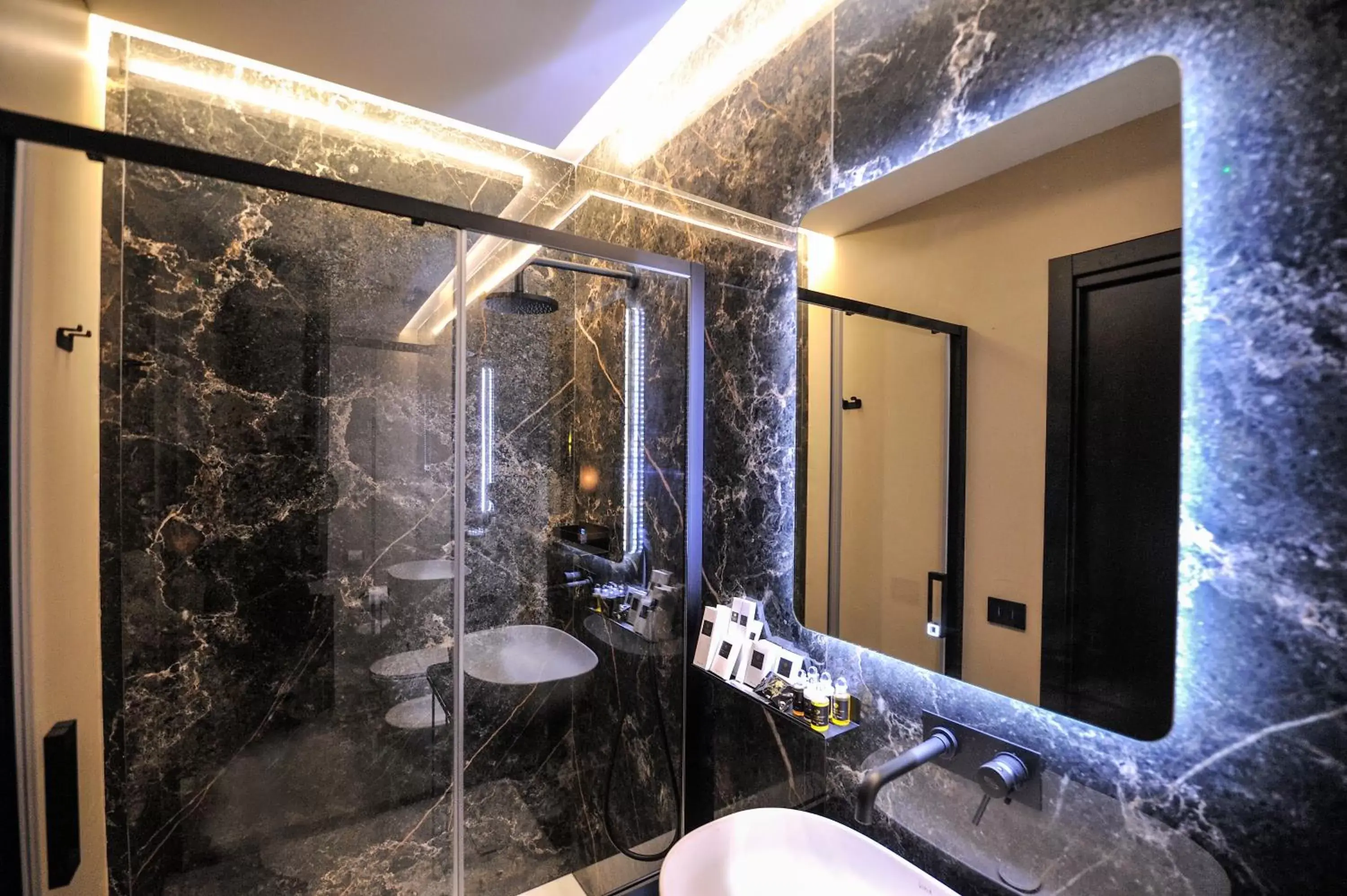 Bathroom in Emesh Boutique Suite