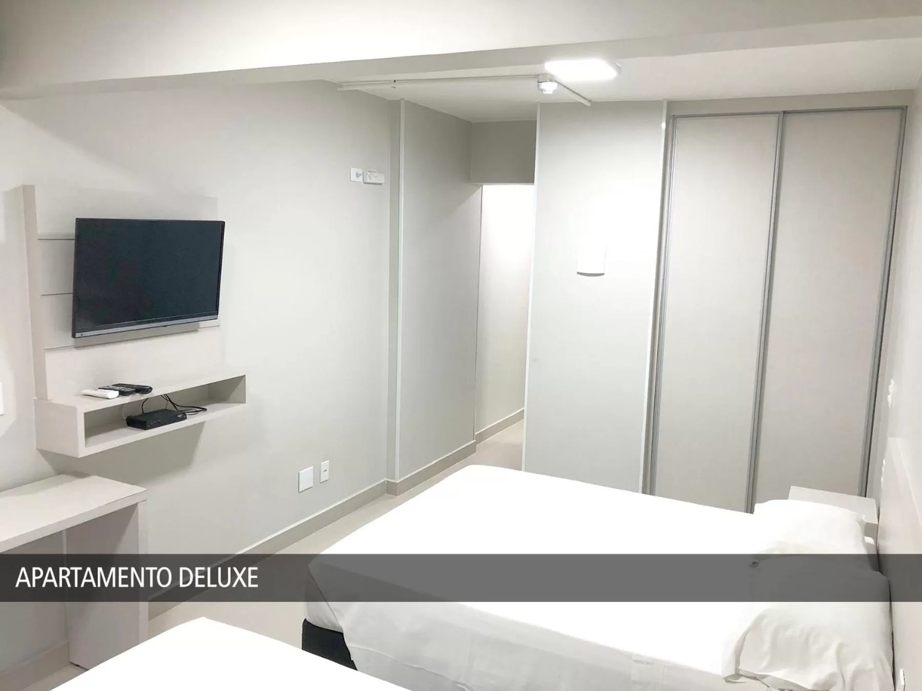 TV/Entertainment Center in Nox Apart Hotel - Garvey