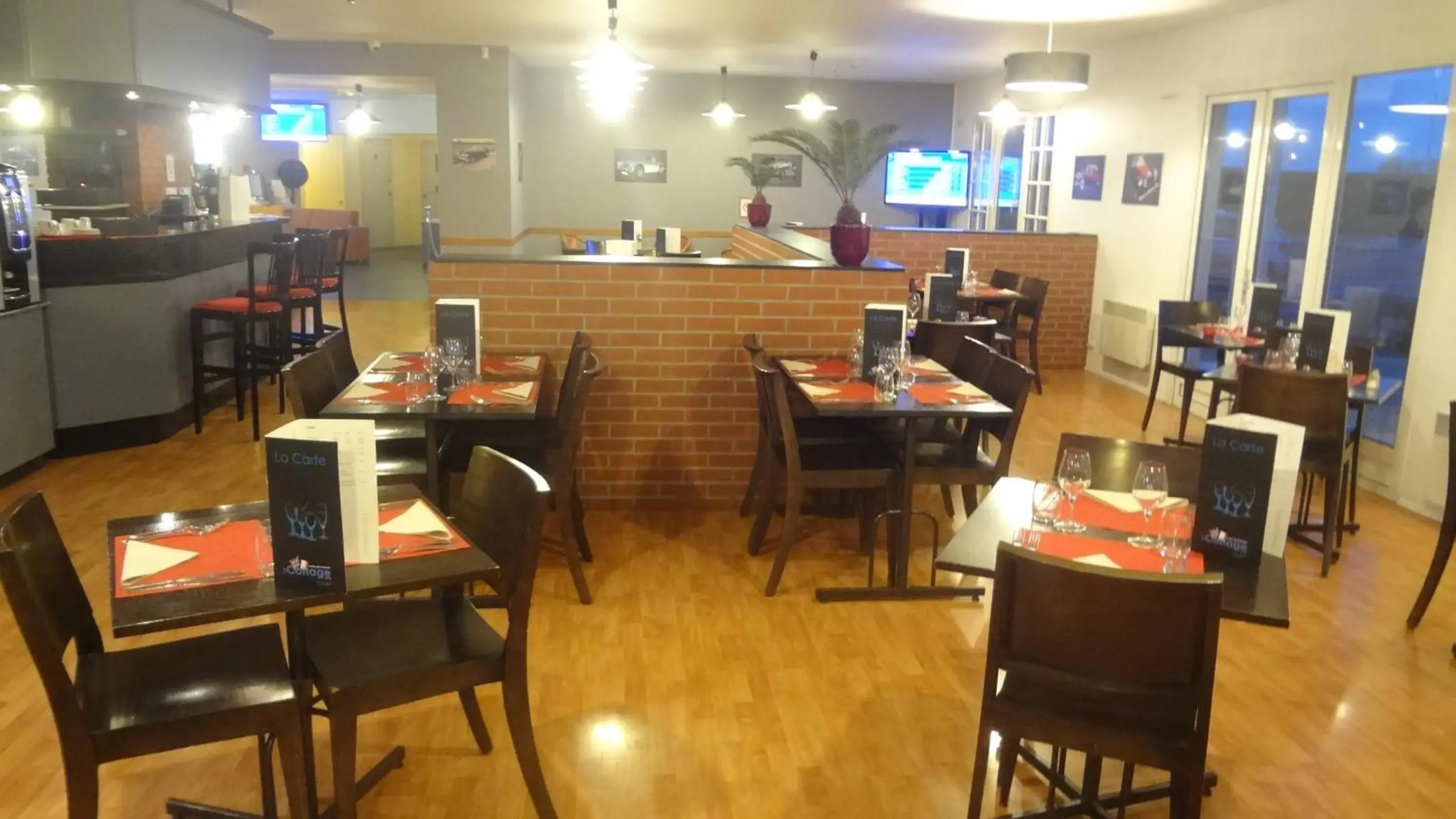 Dining area, Restaurant/Places to Eat in Logis Cottage Hôtel