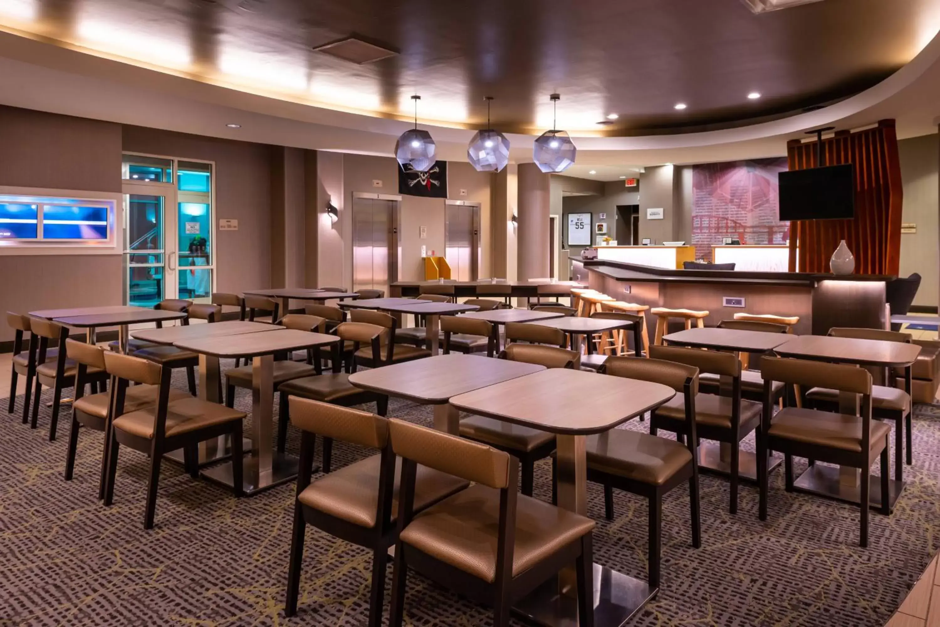 Breakfast, Restaurant/Places to Eat in SpringHill Suites by Marriott Pittsburgh North Shore