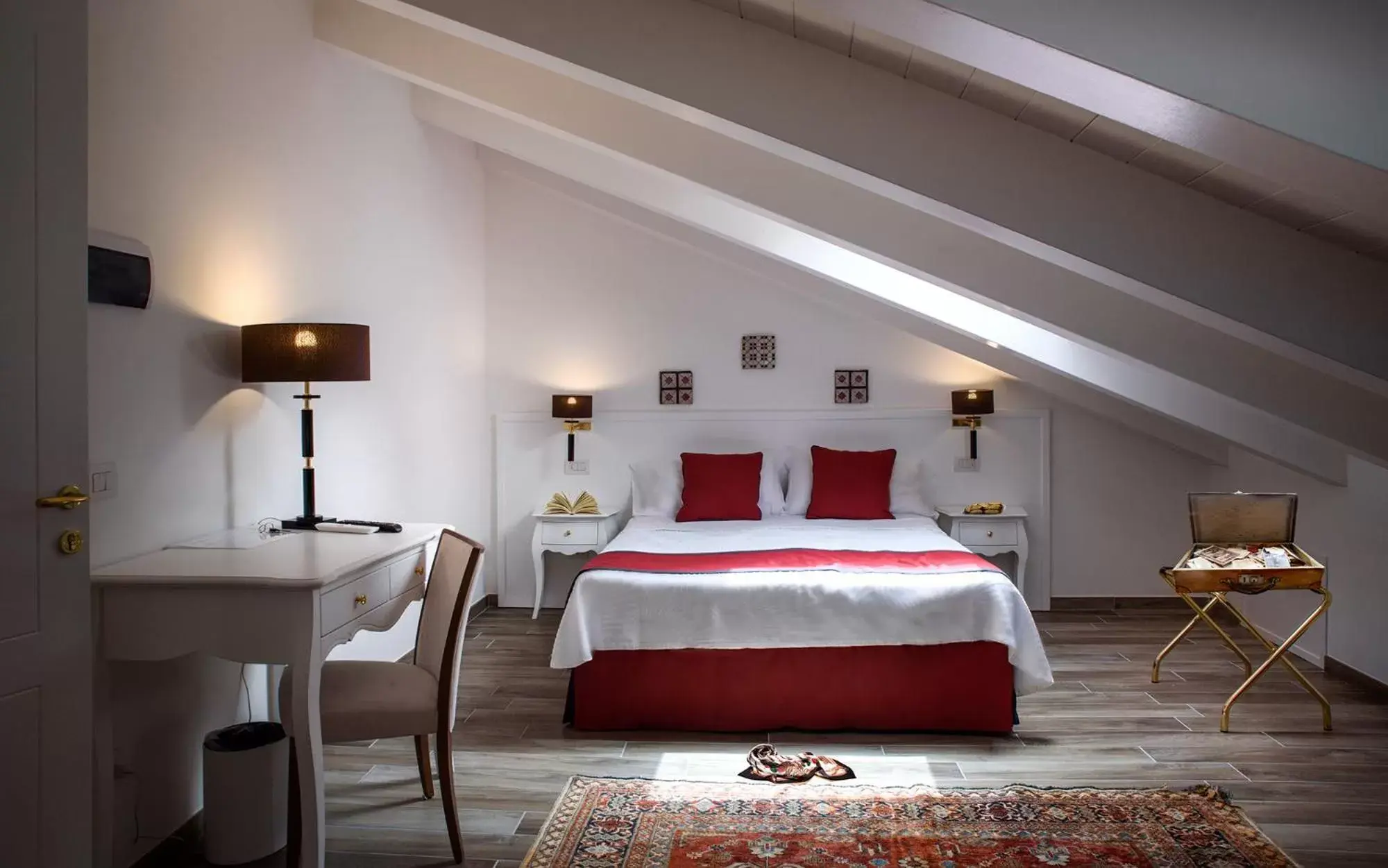 Bed in Amalfi Luxury House