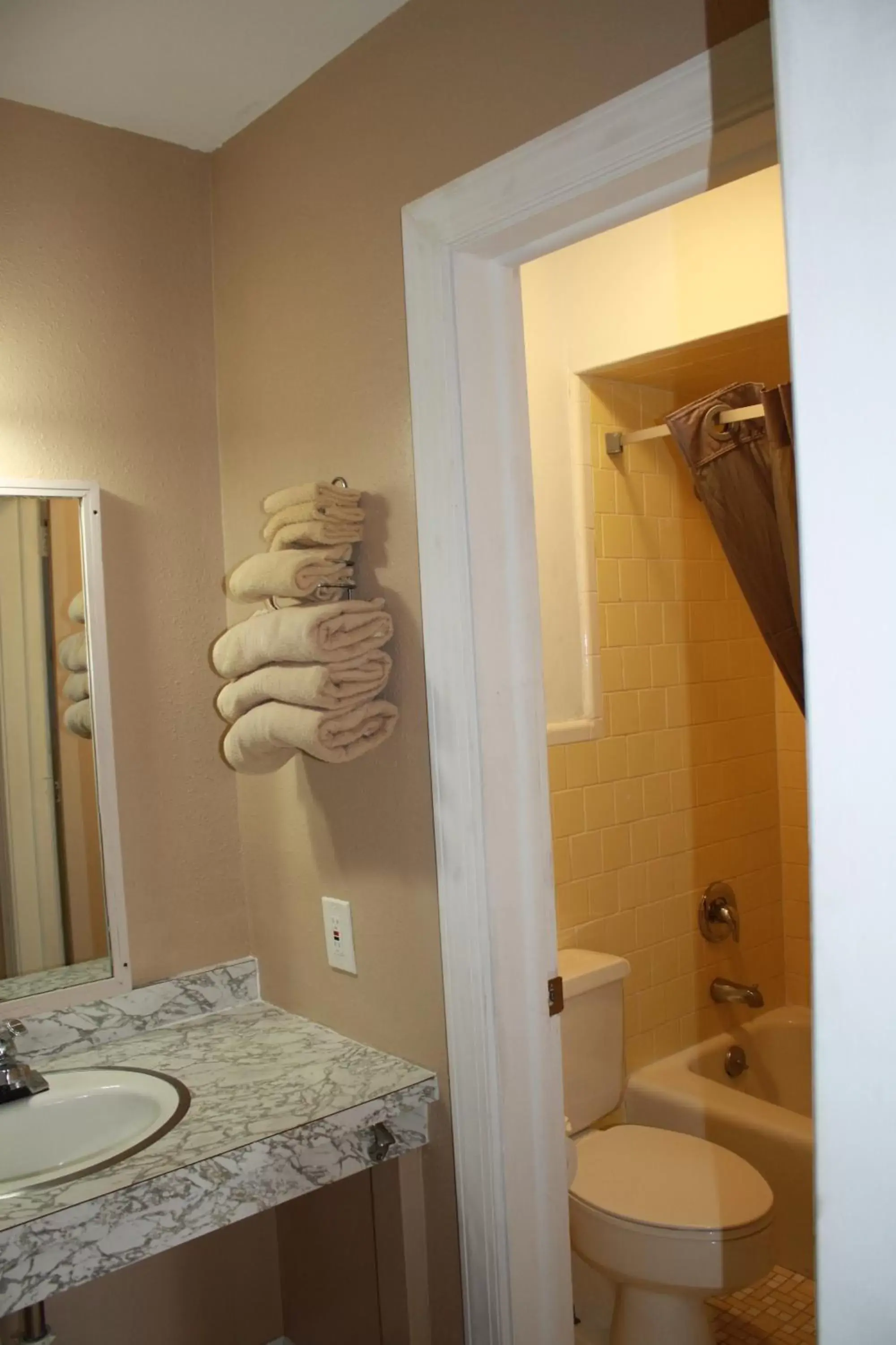 Bathroom in Rockbridge Inn