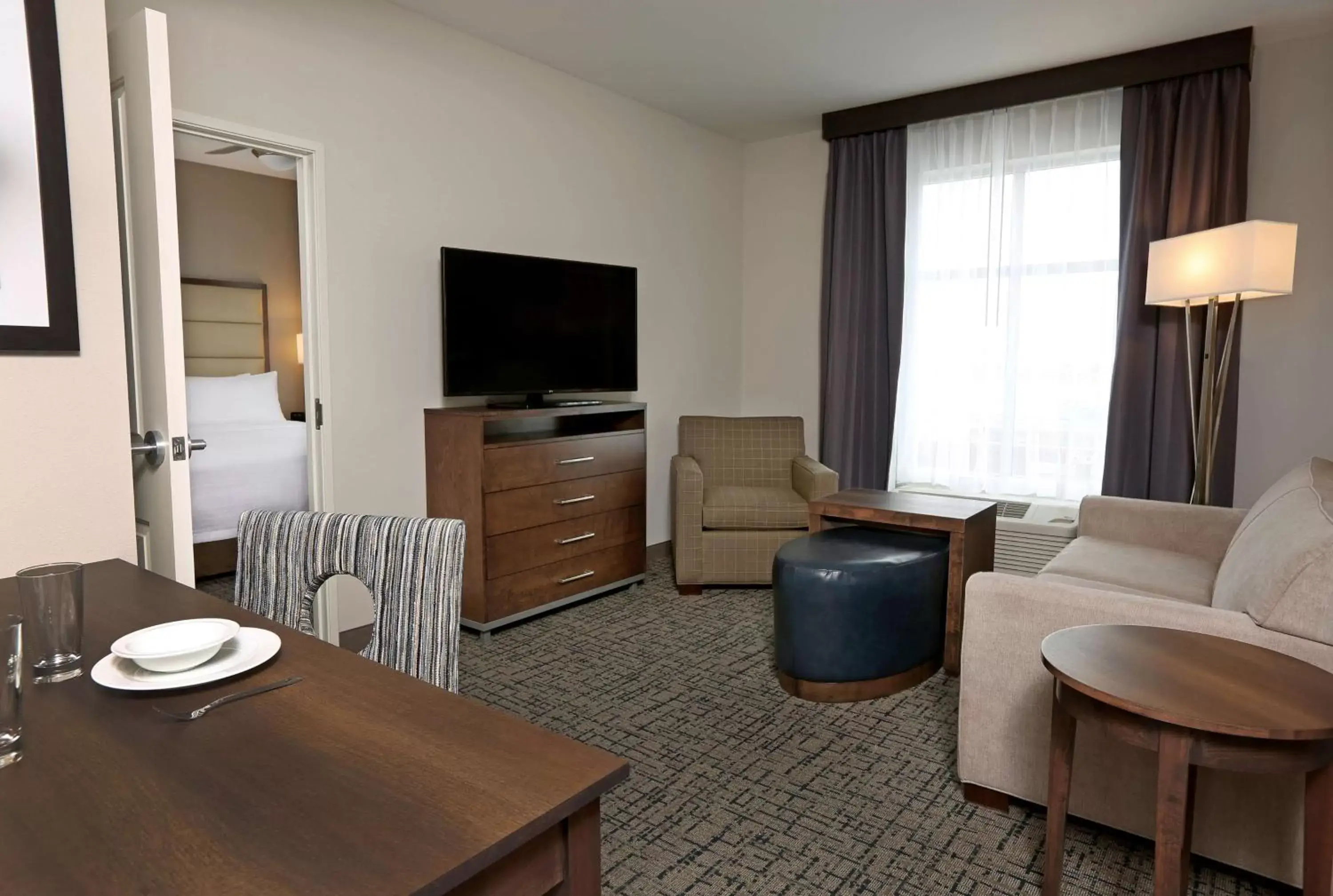 Bedroom, TV/Entertainment Center in Homewood Suites By Hilton West Fargo/Sanford Medical Center