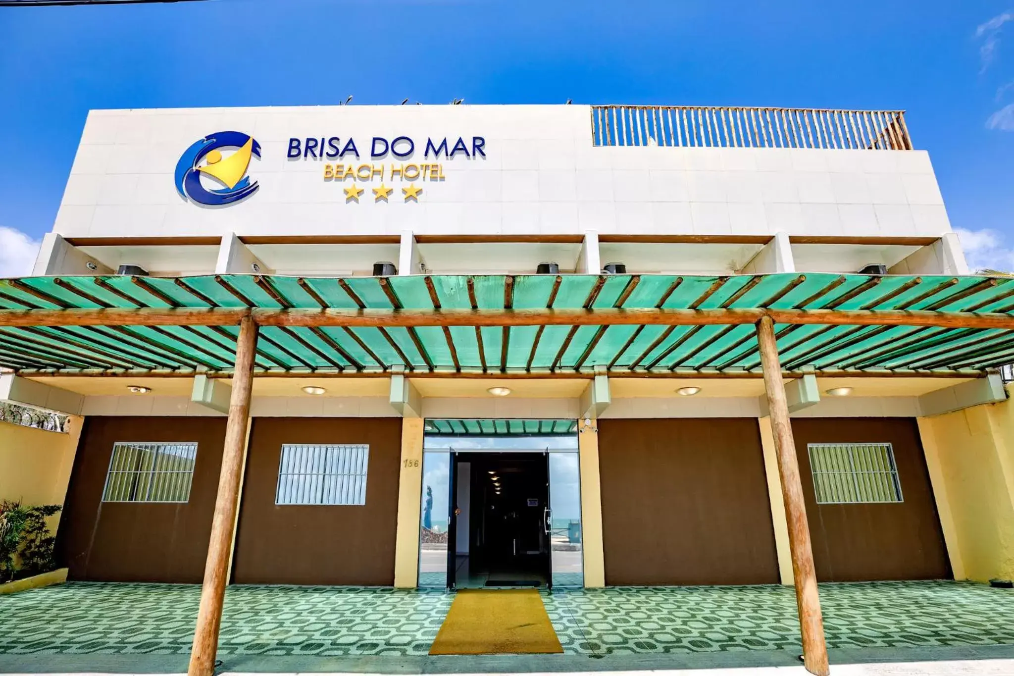 Facade/entrance in Brisa do Mar Beach Hotel Facade/entrance in Brisa do Mar Beach Hotel