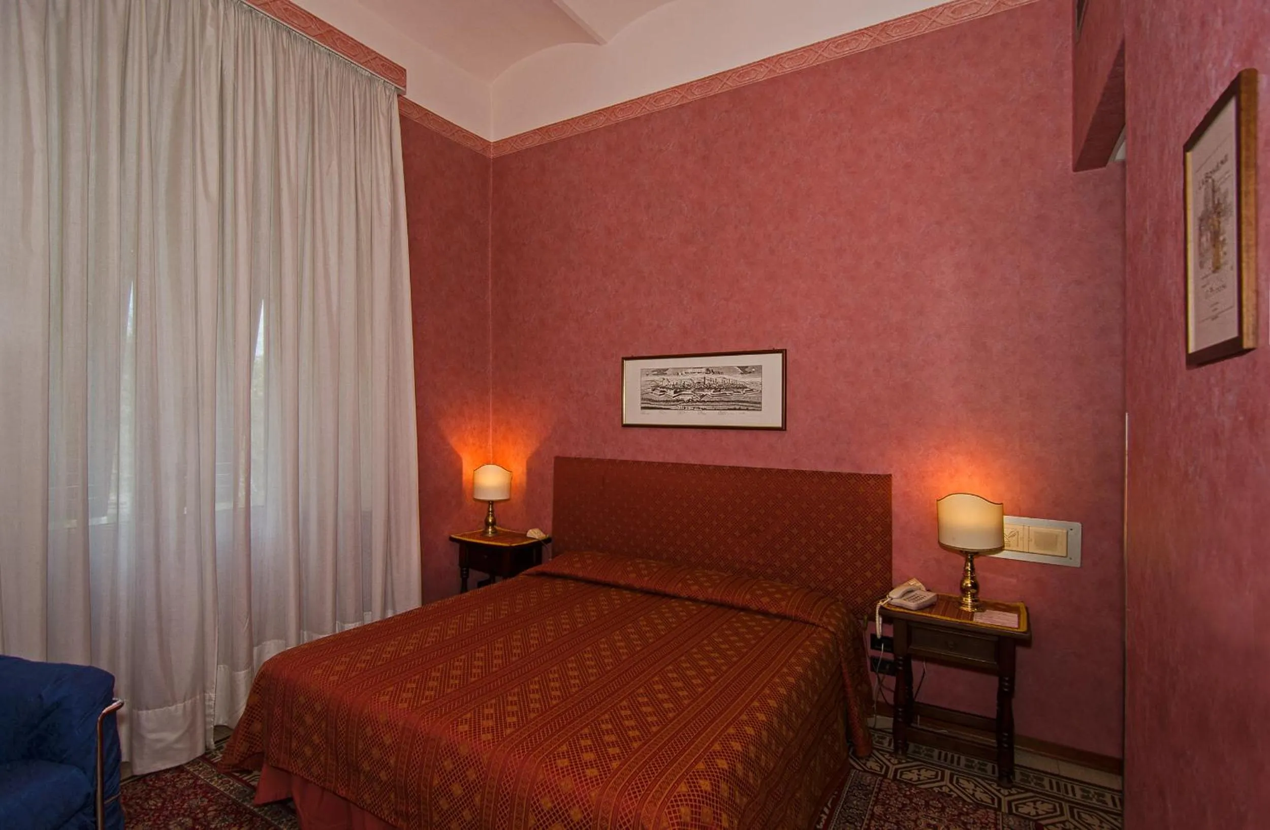 Photo of the whole room, Bed in Hotel Rex