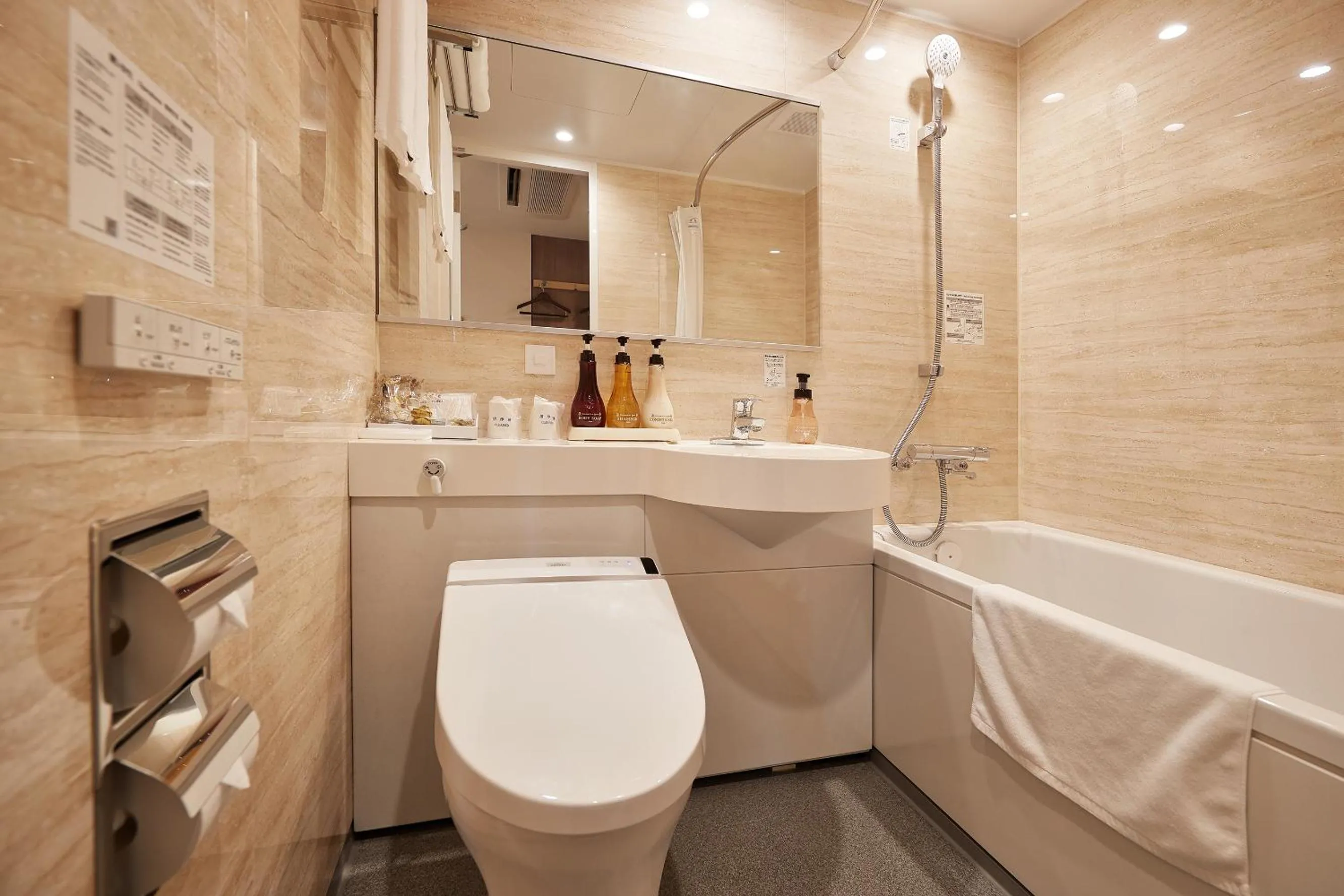 Bathroom in Y's Inn Naha Oroku Ekimae