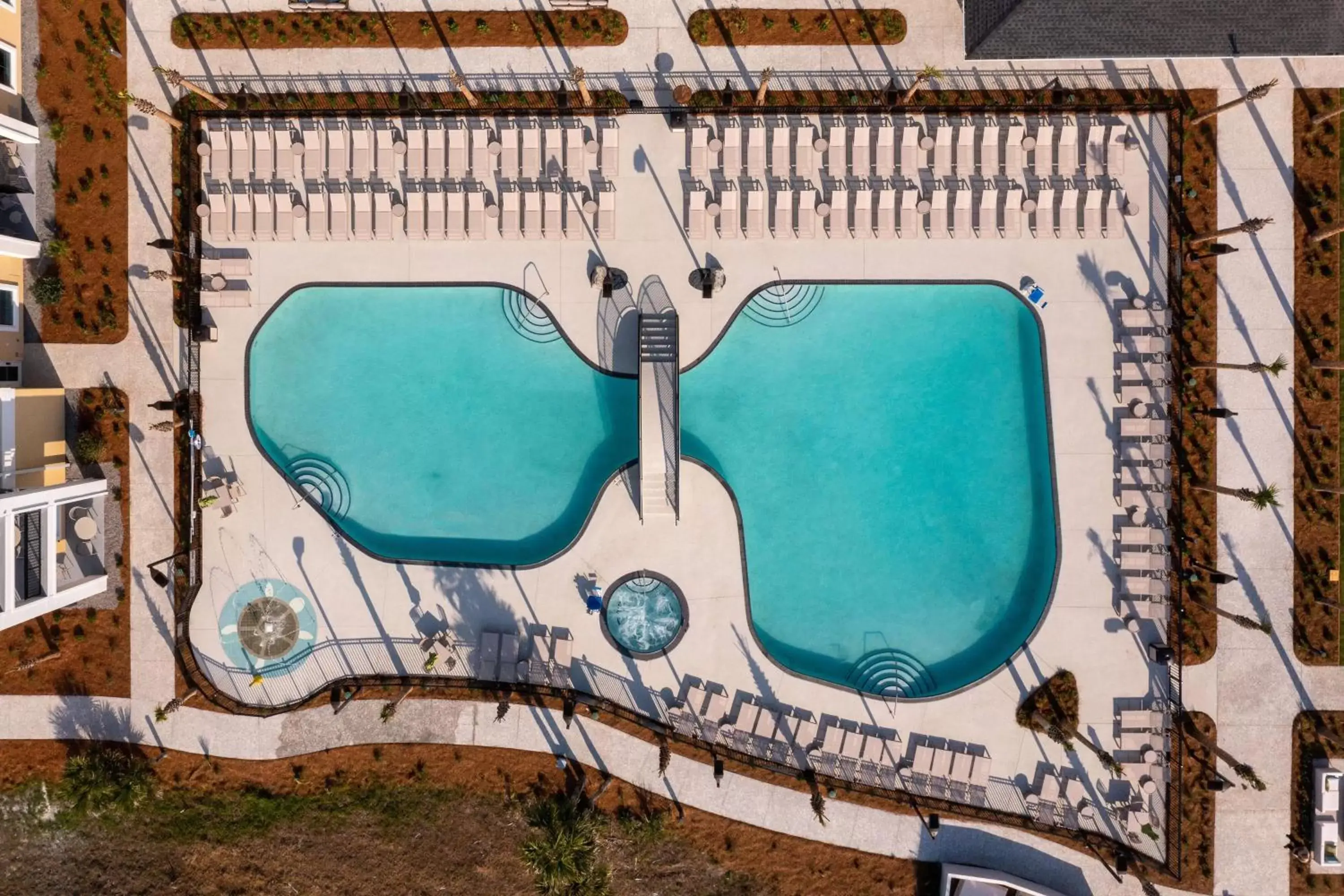 Swimming pool, Pool View in Residence Inn by Marriott Jekyll Island
