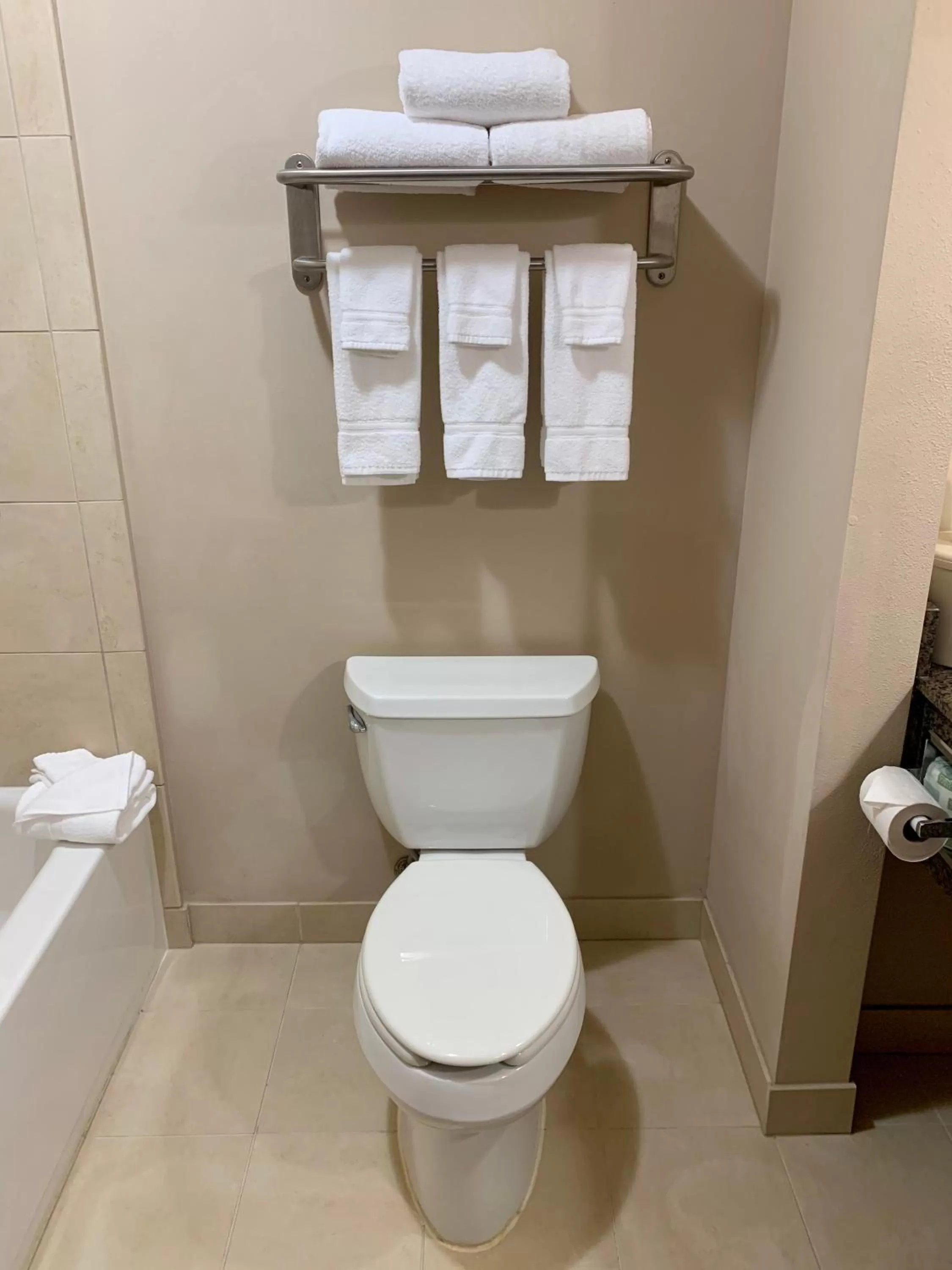 Bathroom in Holiday Inn Express Hotel & Suites North Sequim by IHG