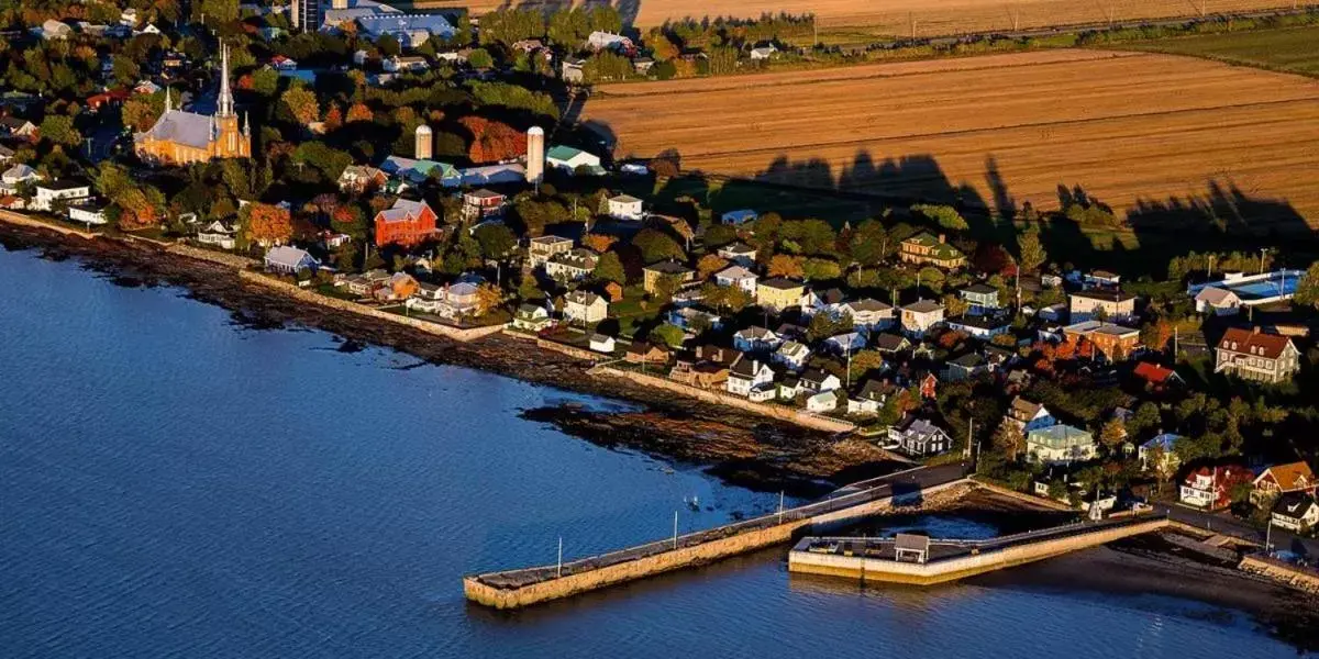 Bird's-eye View in Auberge Akamaraska