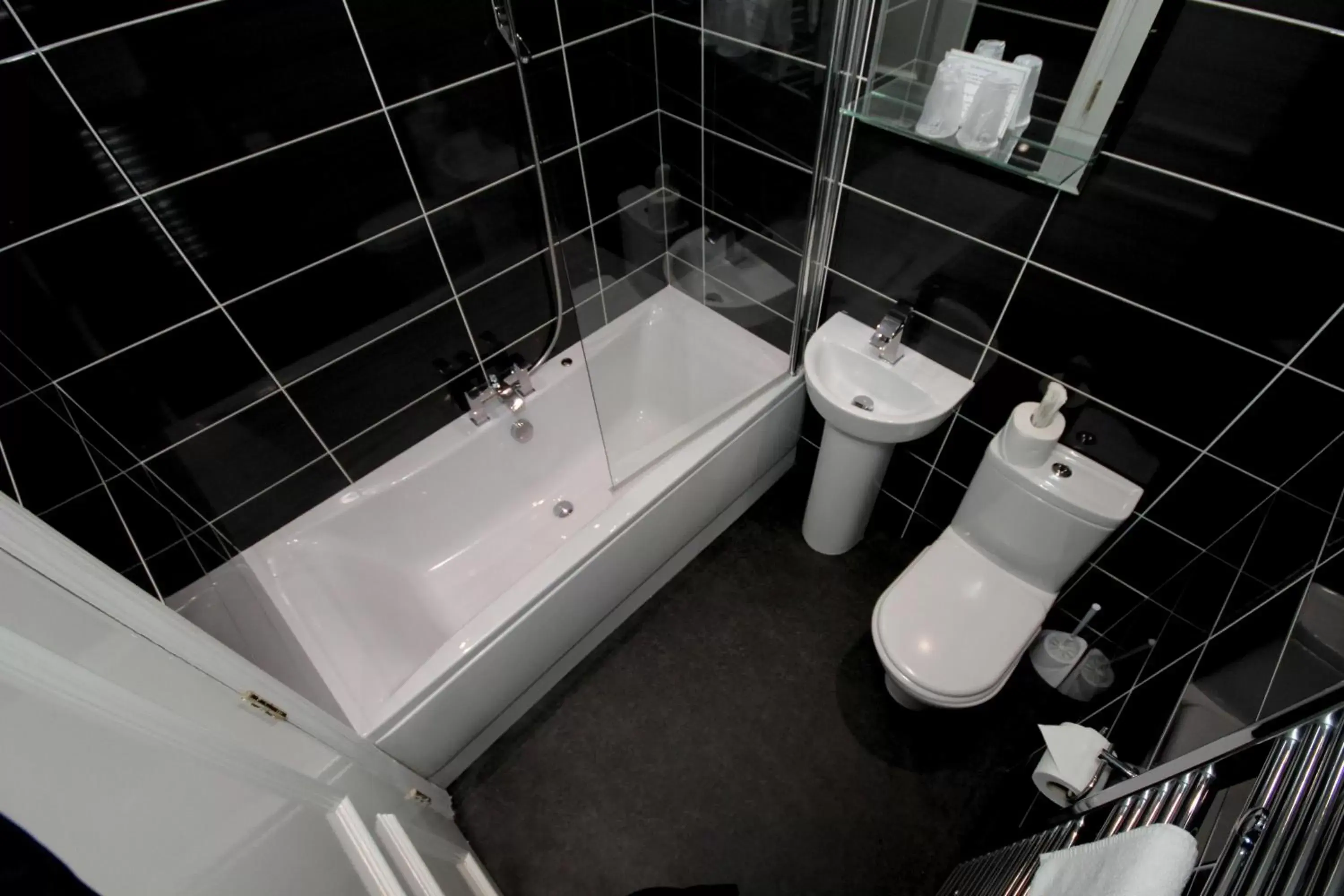 Bathroom in The White House Inn - Whitby