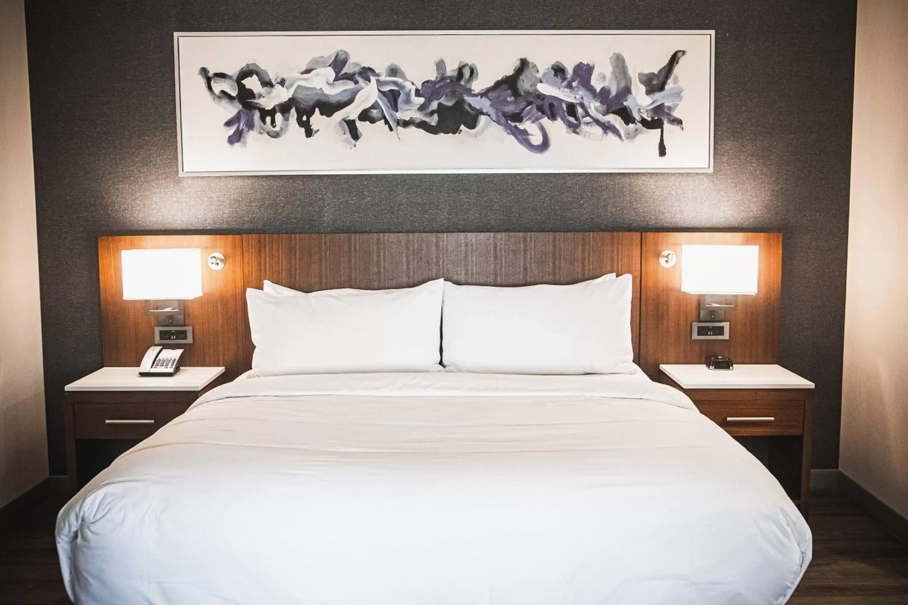 Bedroom, Bed in Delta Hotels by Marriott Cincinnati Sharonville