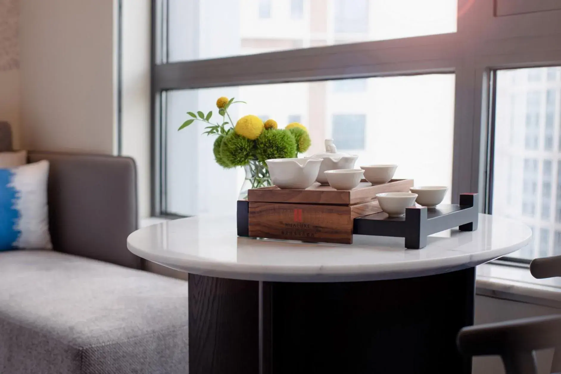 Standard Twin Room with City View in HUALUXE Shanghai Changfeng Park - Park Lake View Standard Twin Room with City View in HUALUXE Shanghai Changfeng Park - Park Lake View