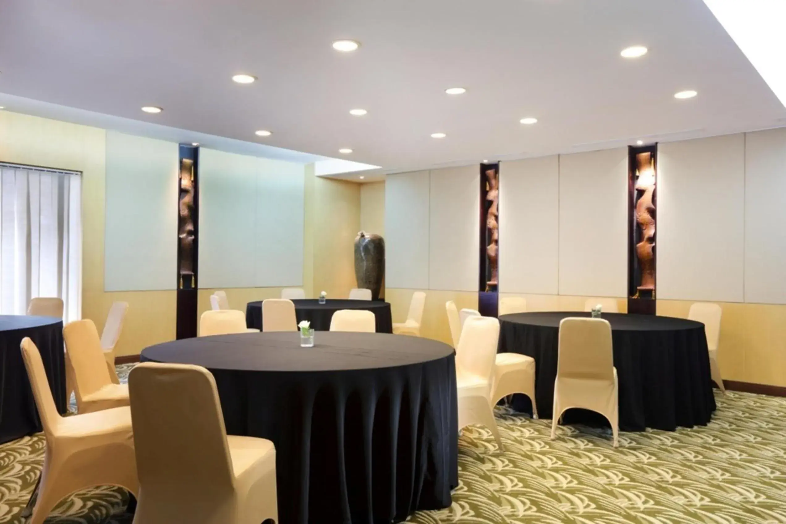 Banquet/Function facilities in Hotel Santika Premiere Malang