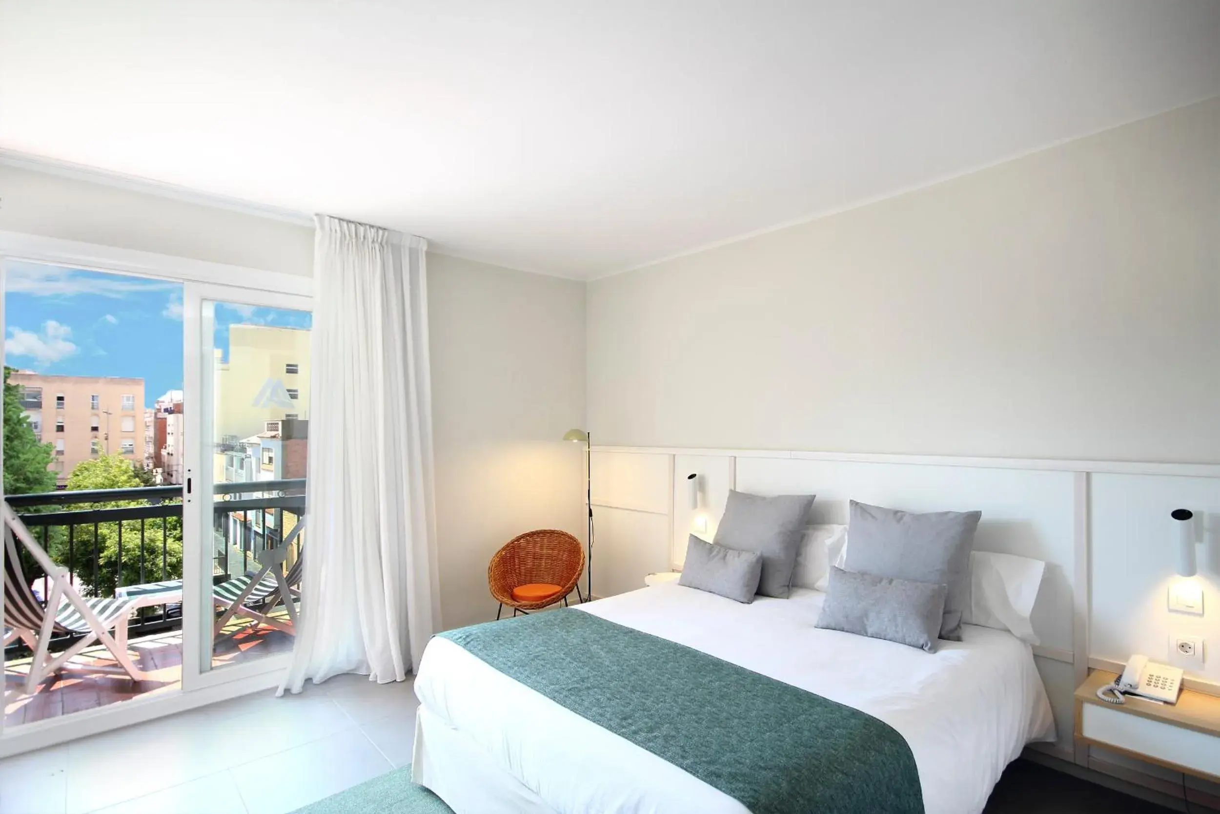Photo of the whole room, Room Photo in Aqua Hotel Bertran Park