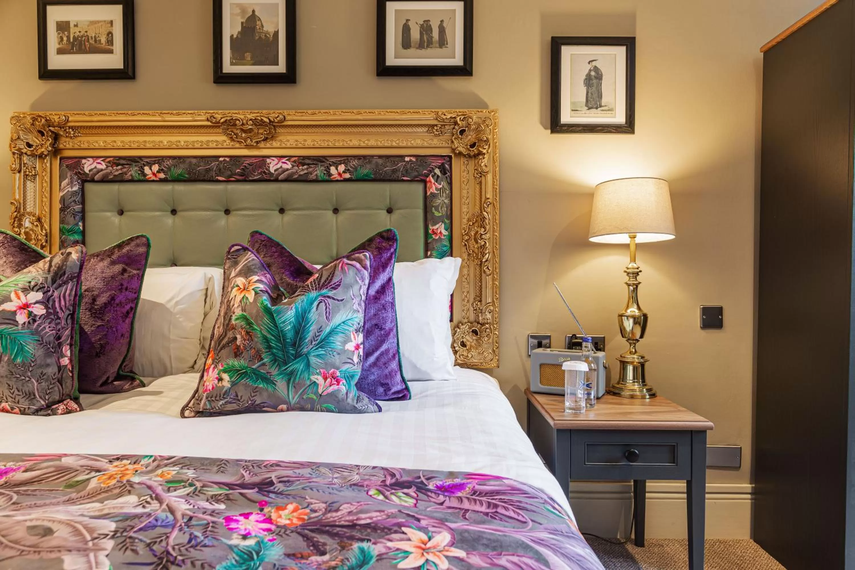 Bed in The George Hotel, Amesbury, Wiltshire - The Coaching Inn Group