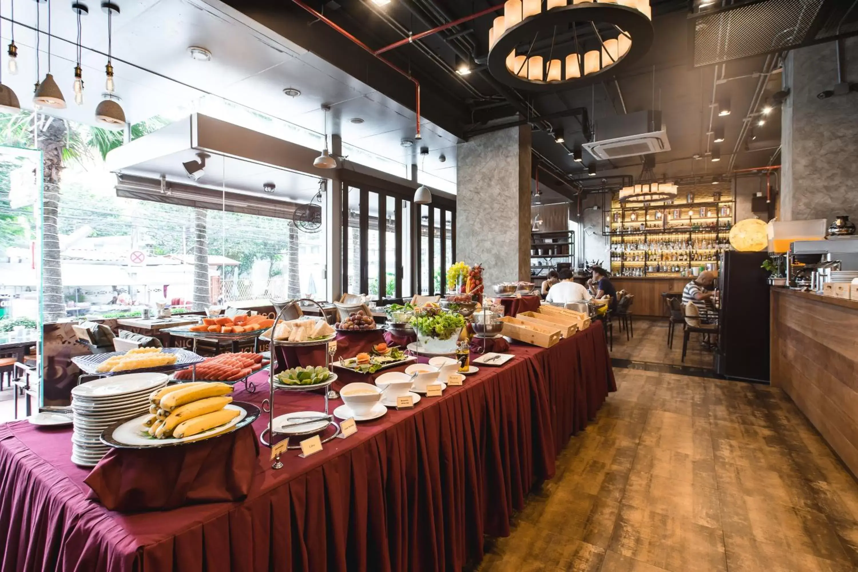 Restaurant/Places to Eat in Adelphi Suites Bangkok - SHA Extra Plus
