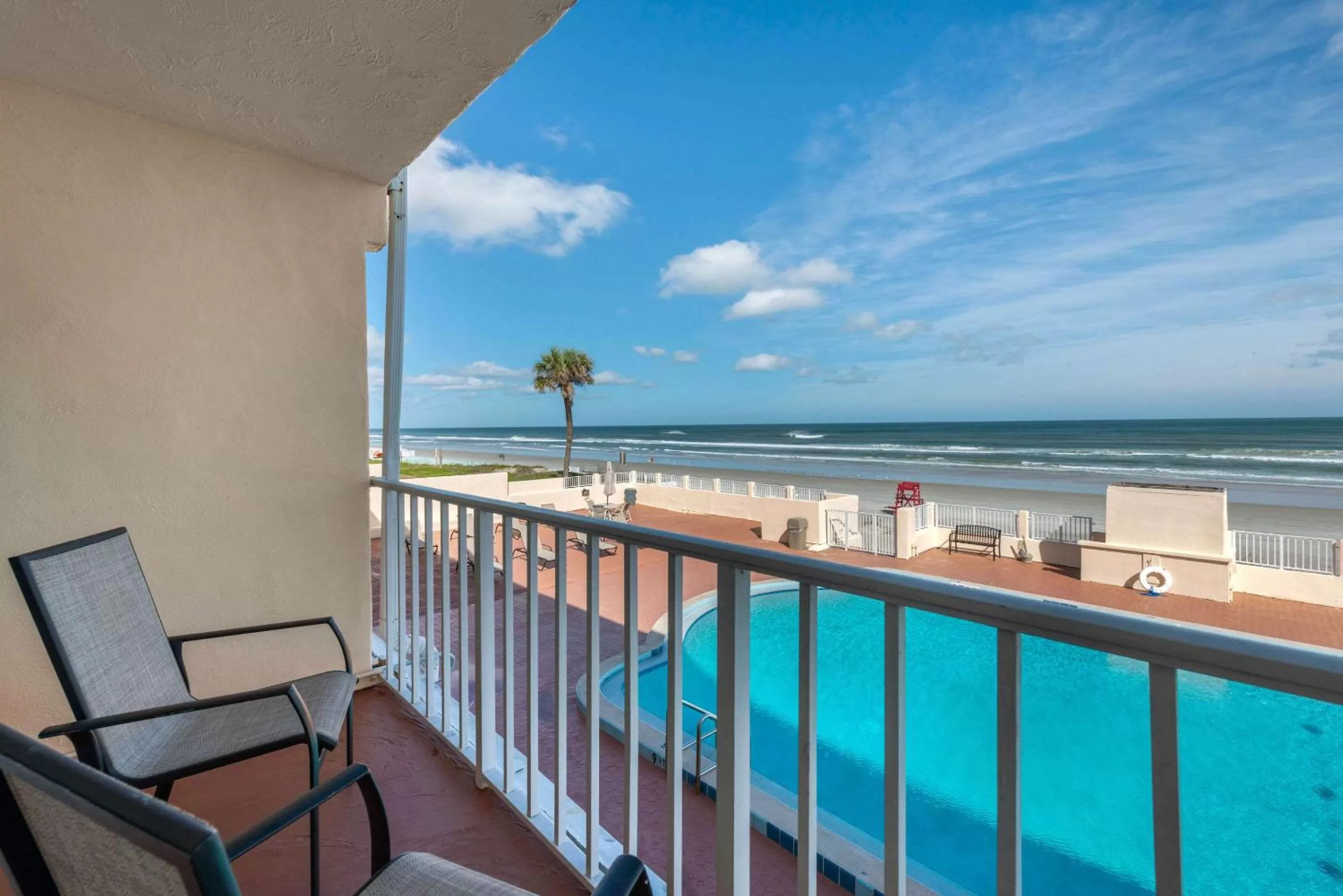 Property building in Quality Inn Daytona Beach Oceanfront