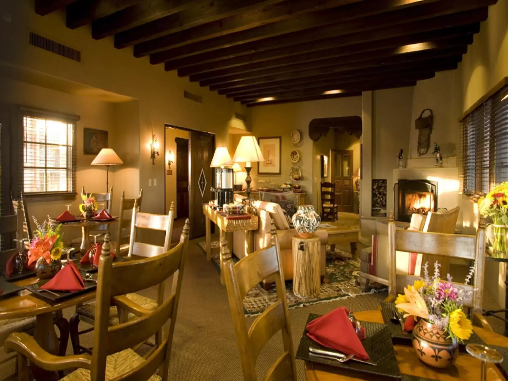 Lounge or bar, Restaurant/Places to Eat in The Hacienda & Spa