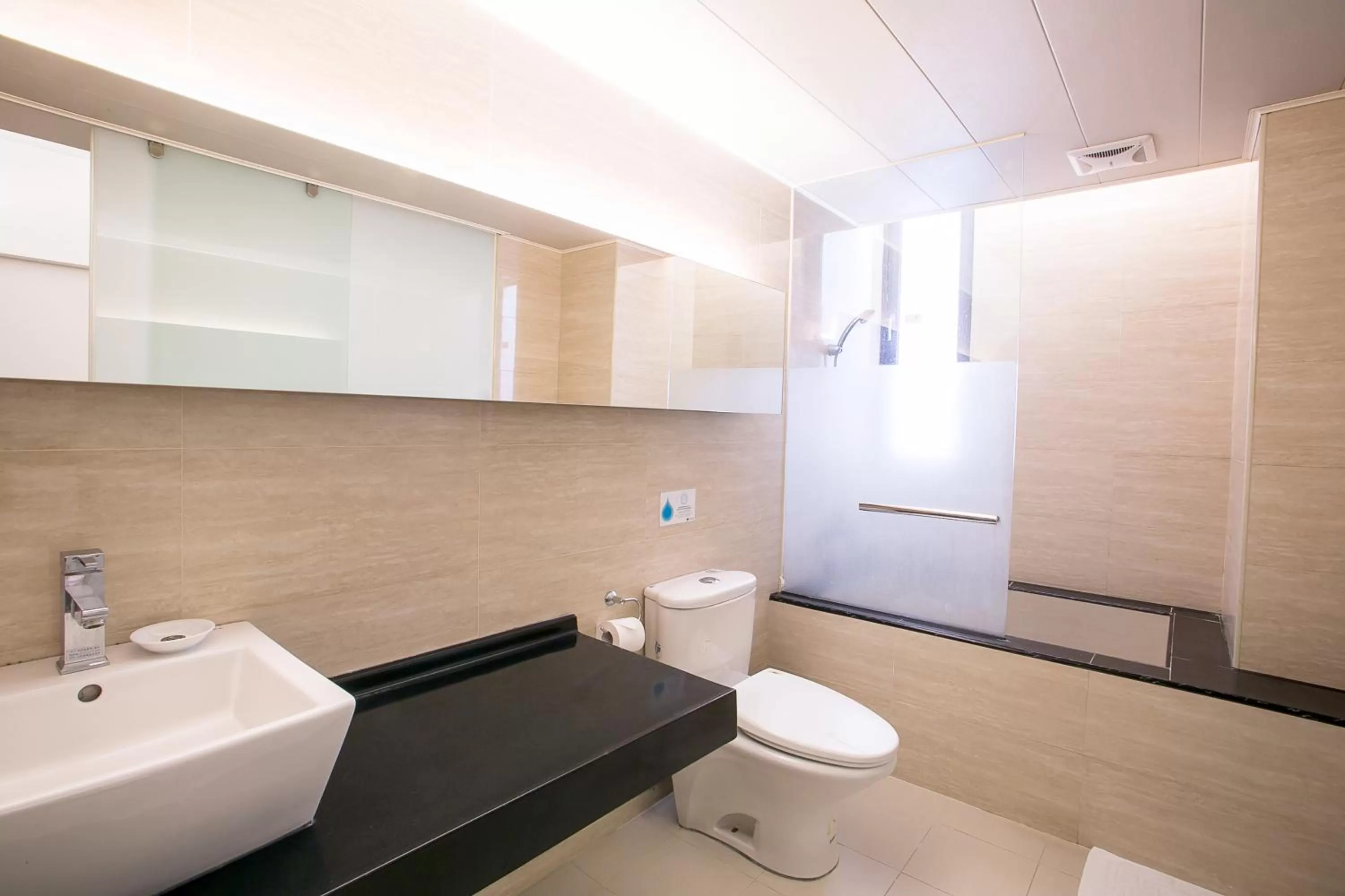Bathroom in Huang Shin Business Hotel-Chung Kang