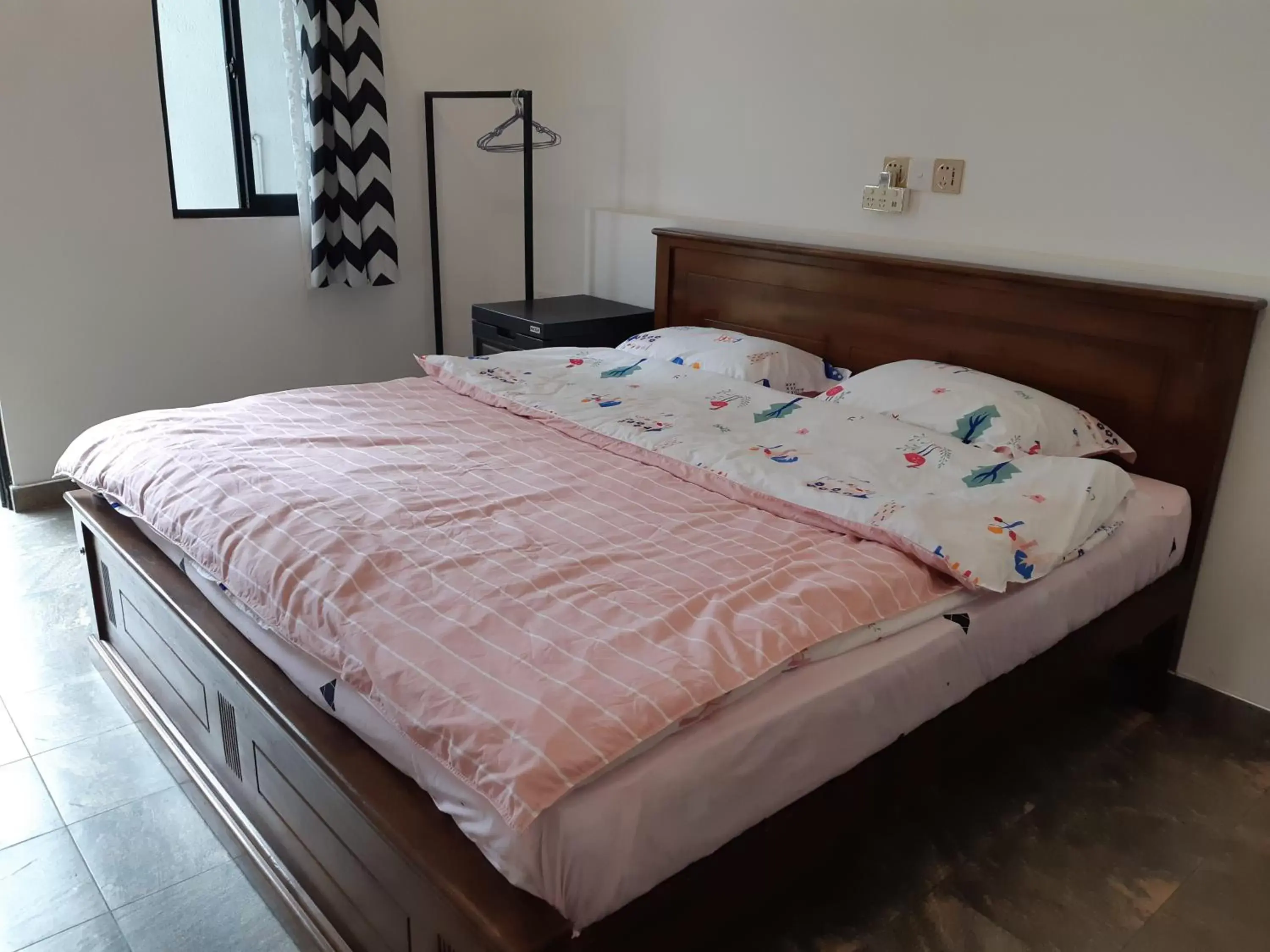 Double Room with Private Bathroom in Siril Guesthouse Hostel Double Room with Private Bathroom in Siril Guesthouse Hostel