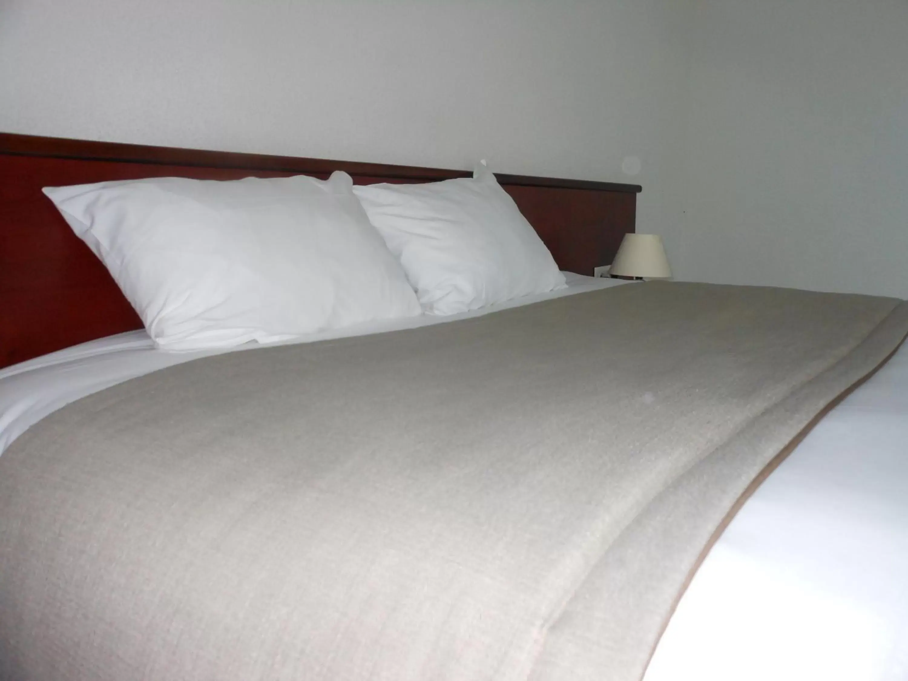 Bed in Brit Hotel Saint Brieuc