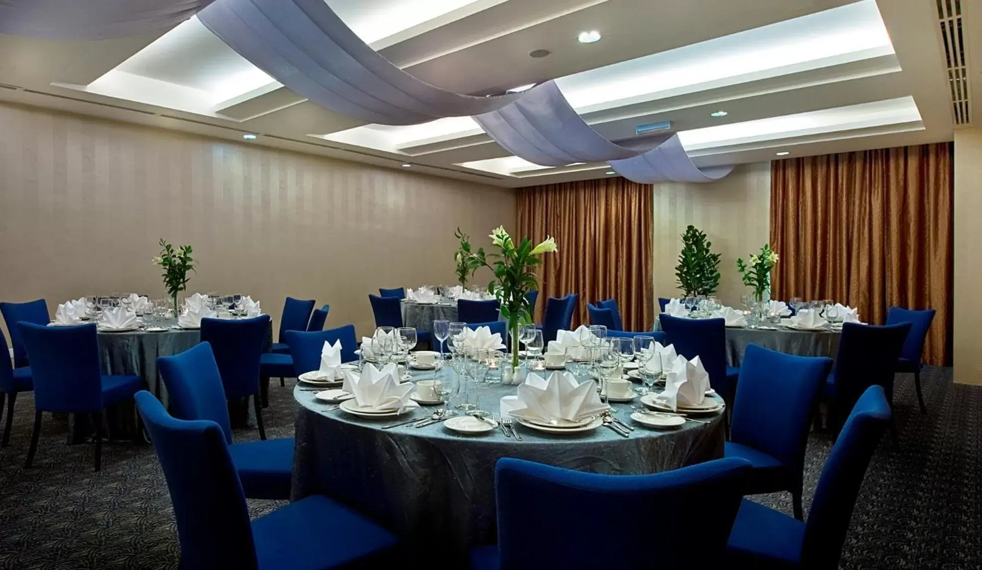 Restaurant/places to eat, Banquet Facilities in Furama Bukit Bintang, Kuala Lumpur