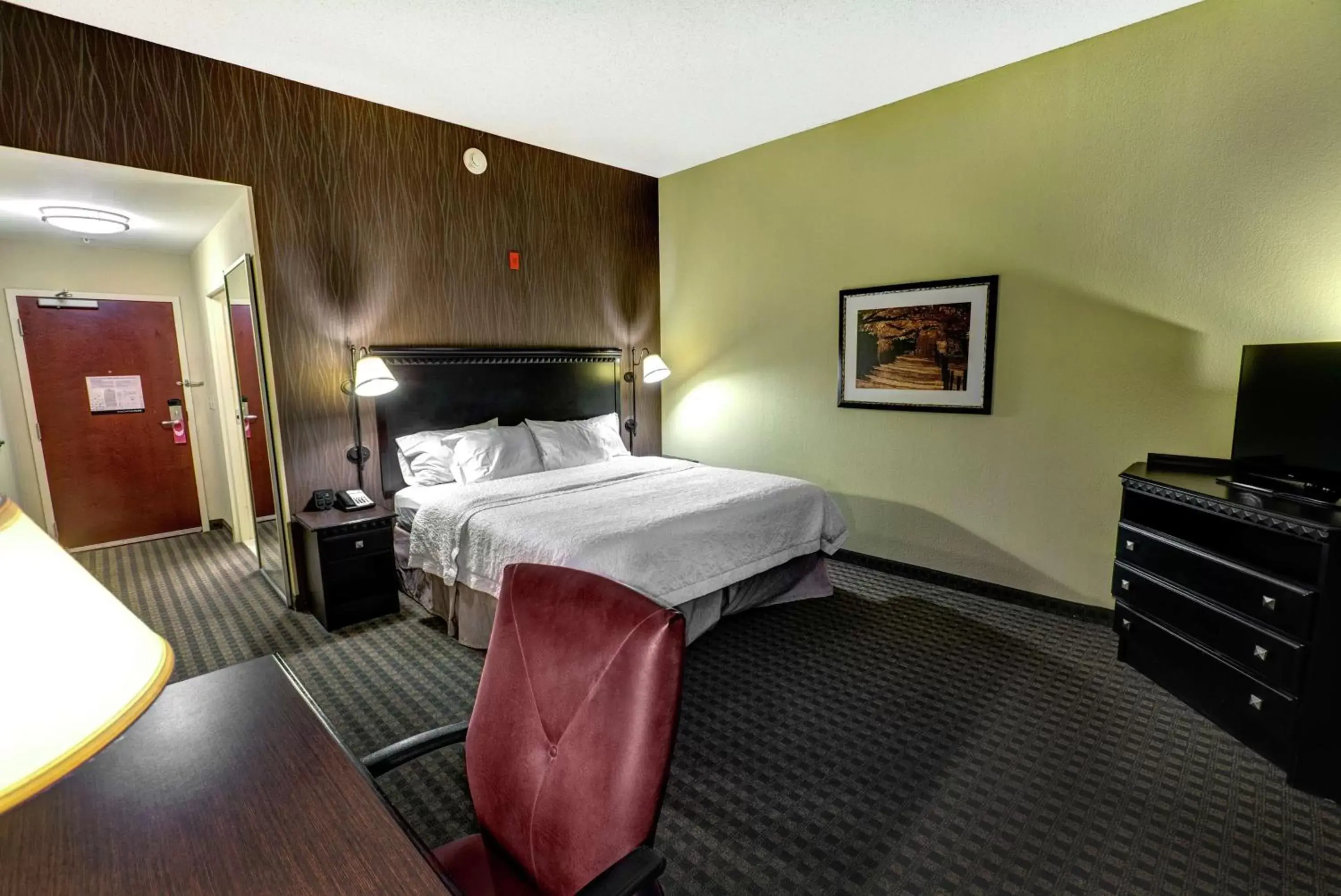 Bedroom, Bed in Hampton Inn & Suites Chadds Ford