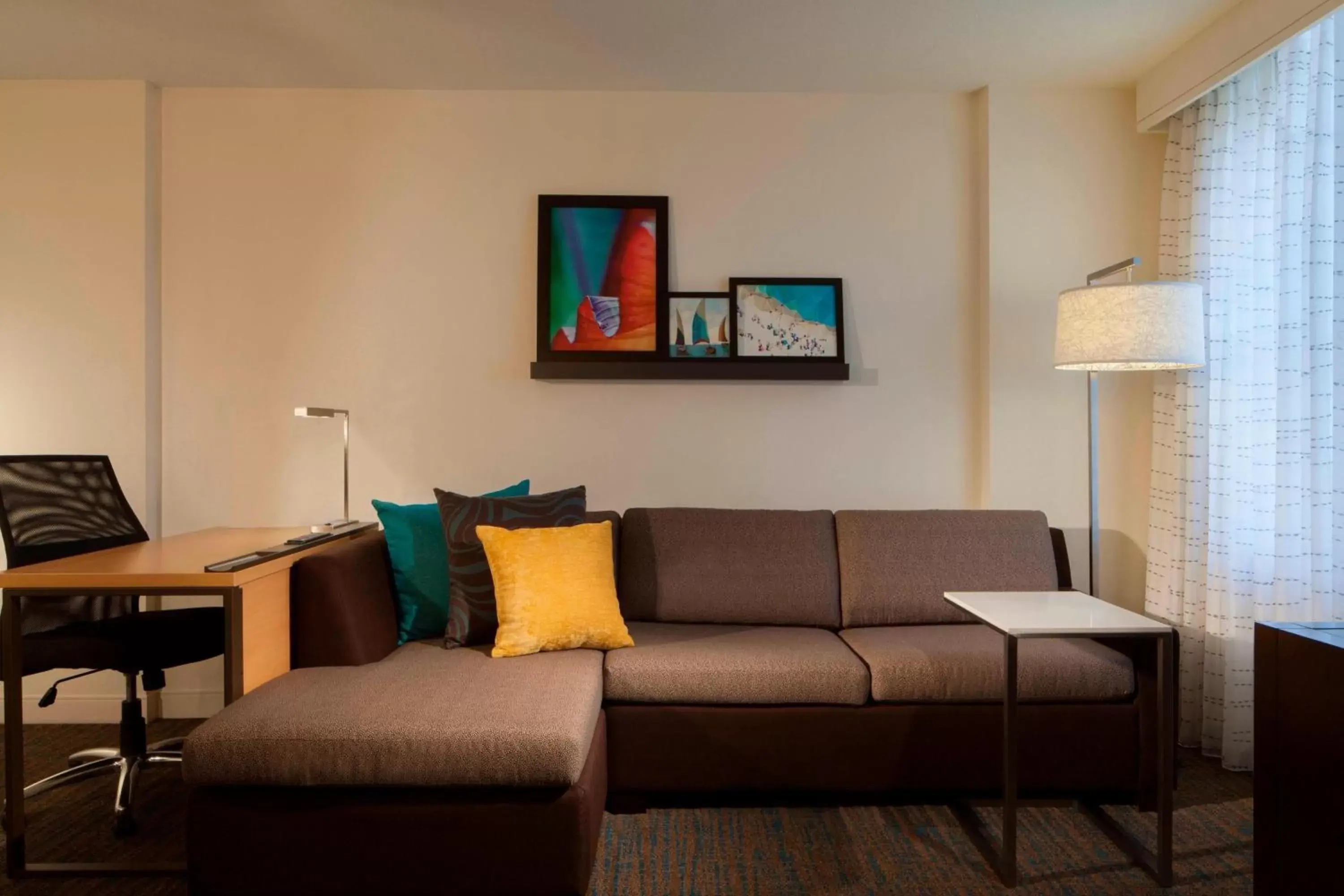 Bedroom, Seating Area in Residence Inn Tampa Downtown