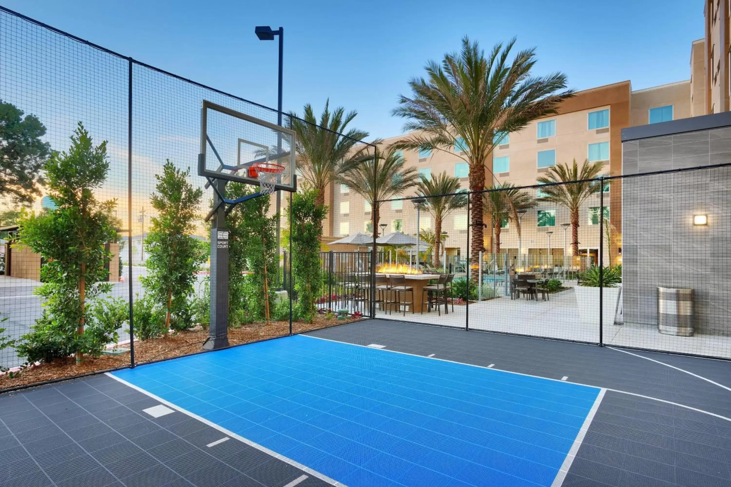 Area and facilities, Tennis/Squash in TownePlace Suites by Marriott Los Angeles LAX/Hawthorne