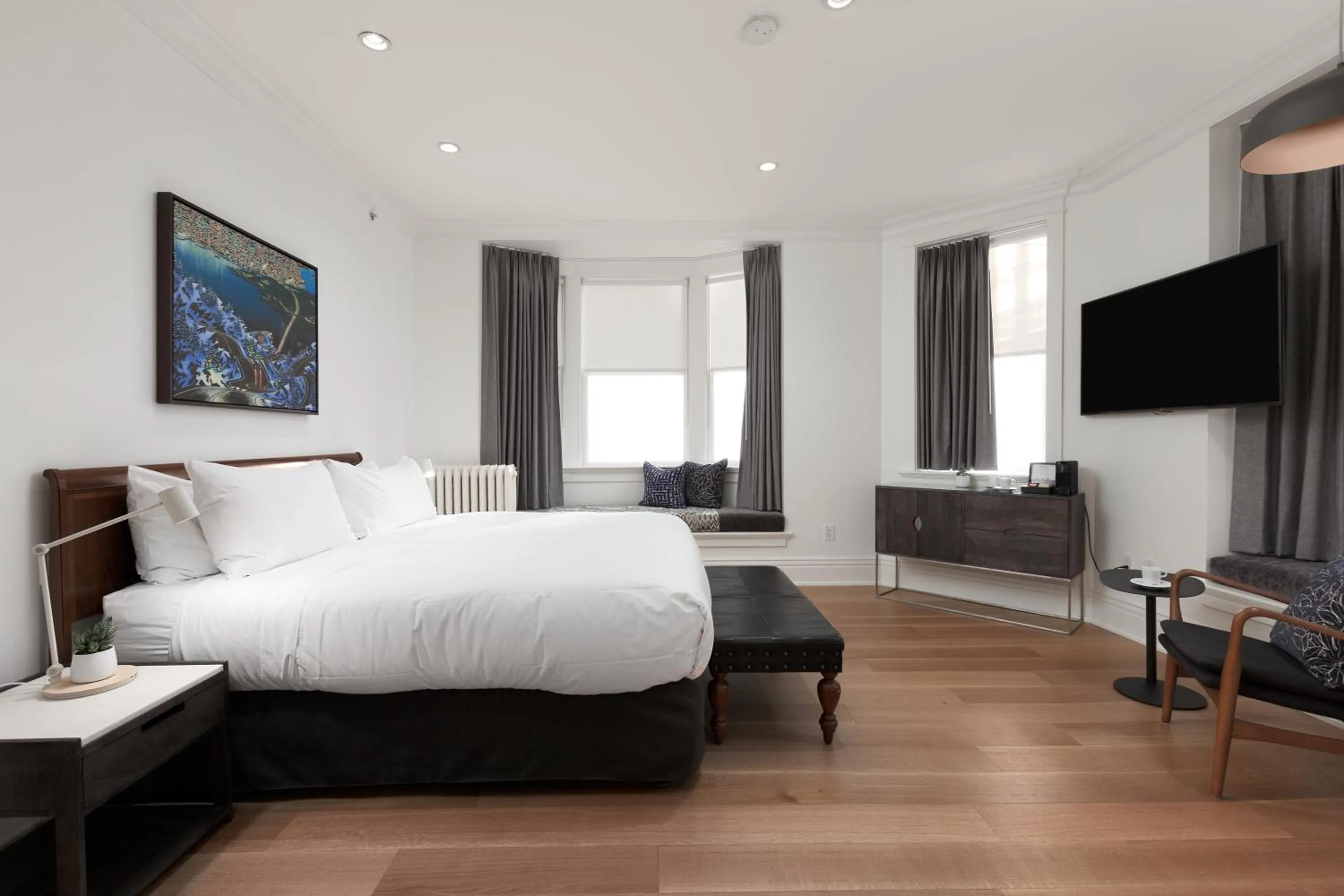 Bedroom, Bed in Victorian Hotel