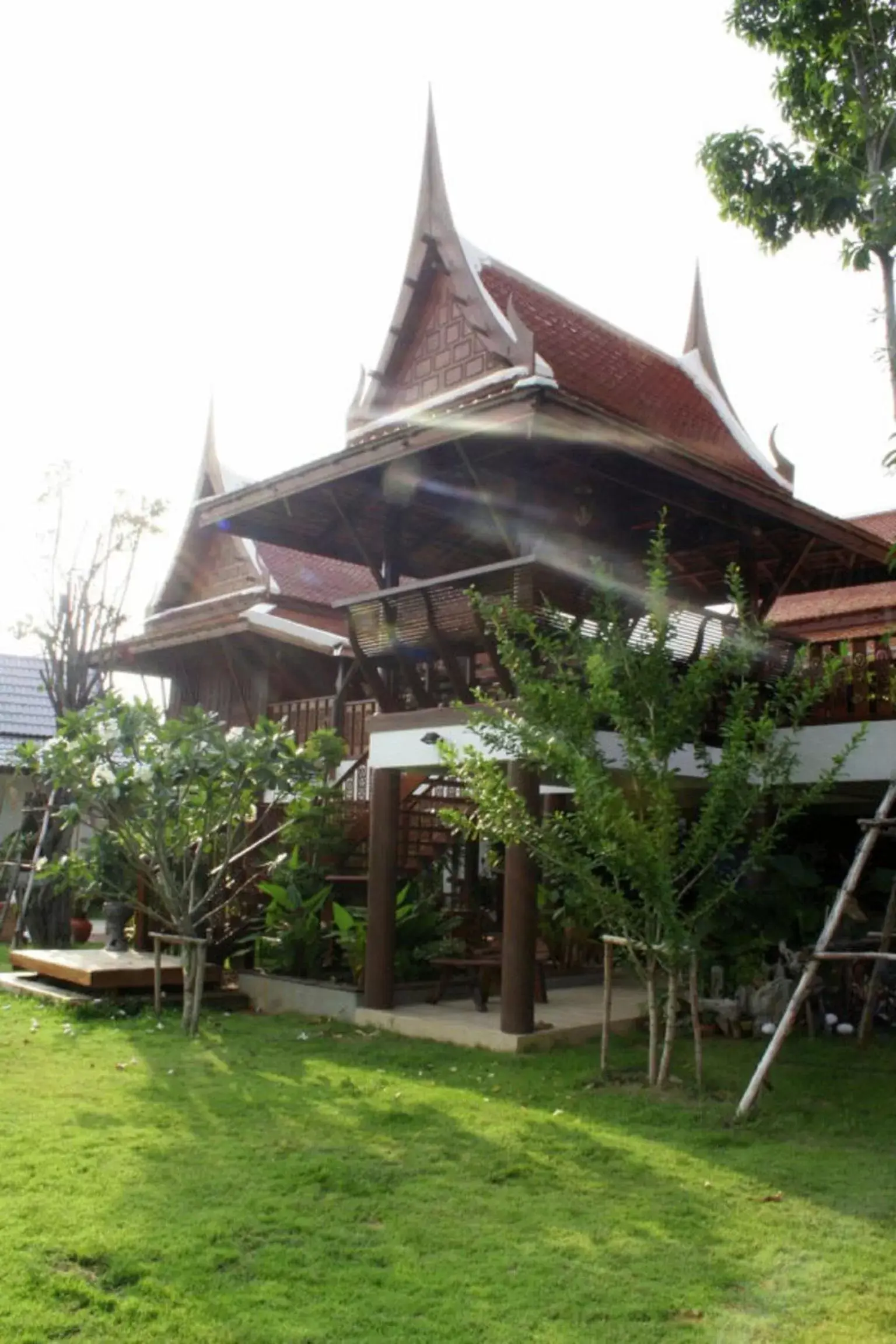 Facade/entrance, Garden in Baan Thai House