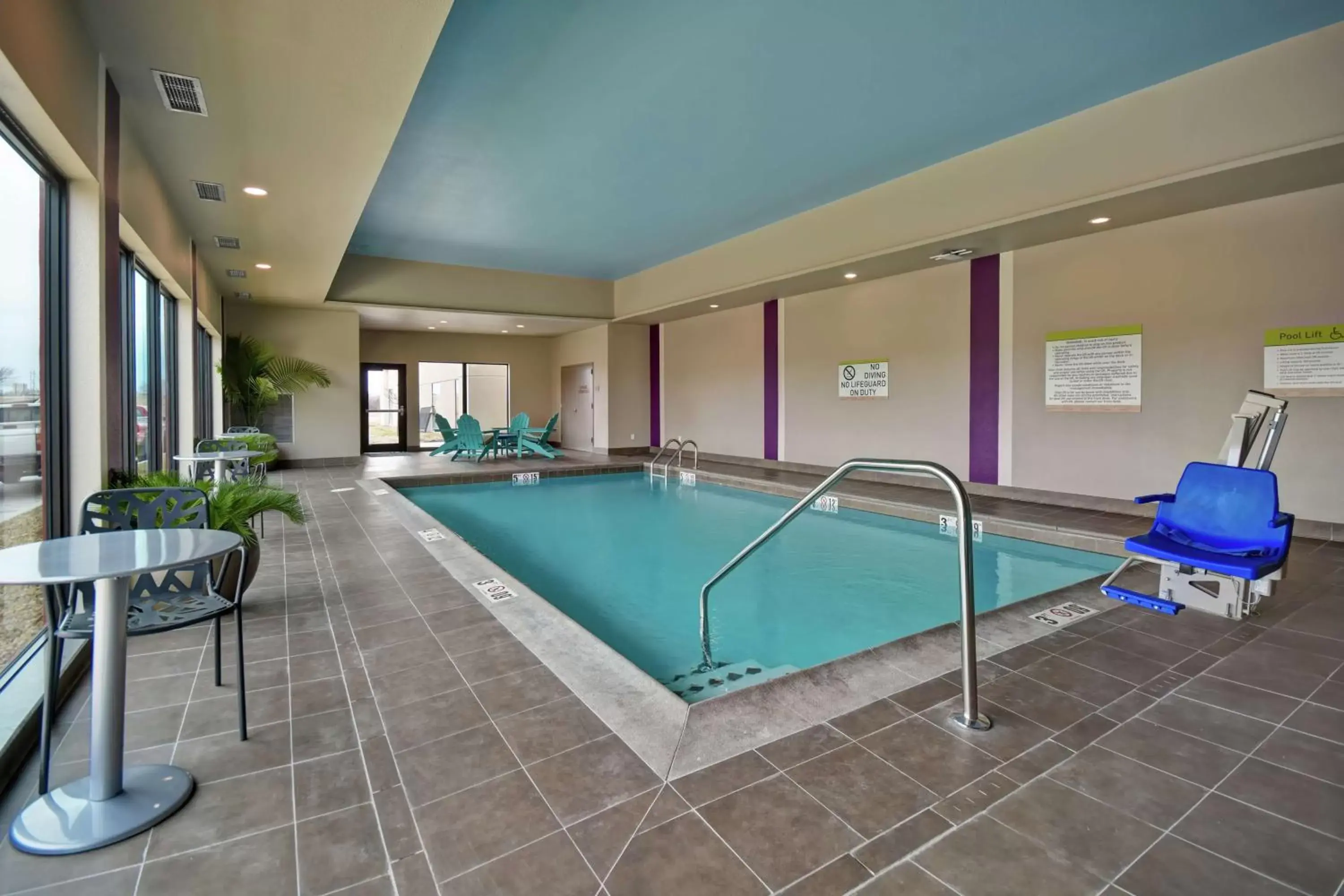 Swimming Pool in Home2 Suites by Hilton Wichita Northeast