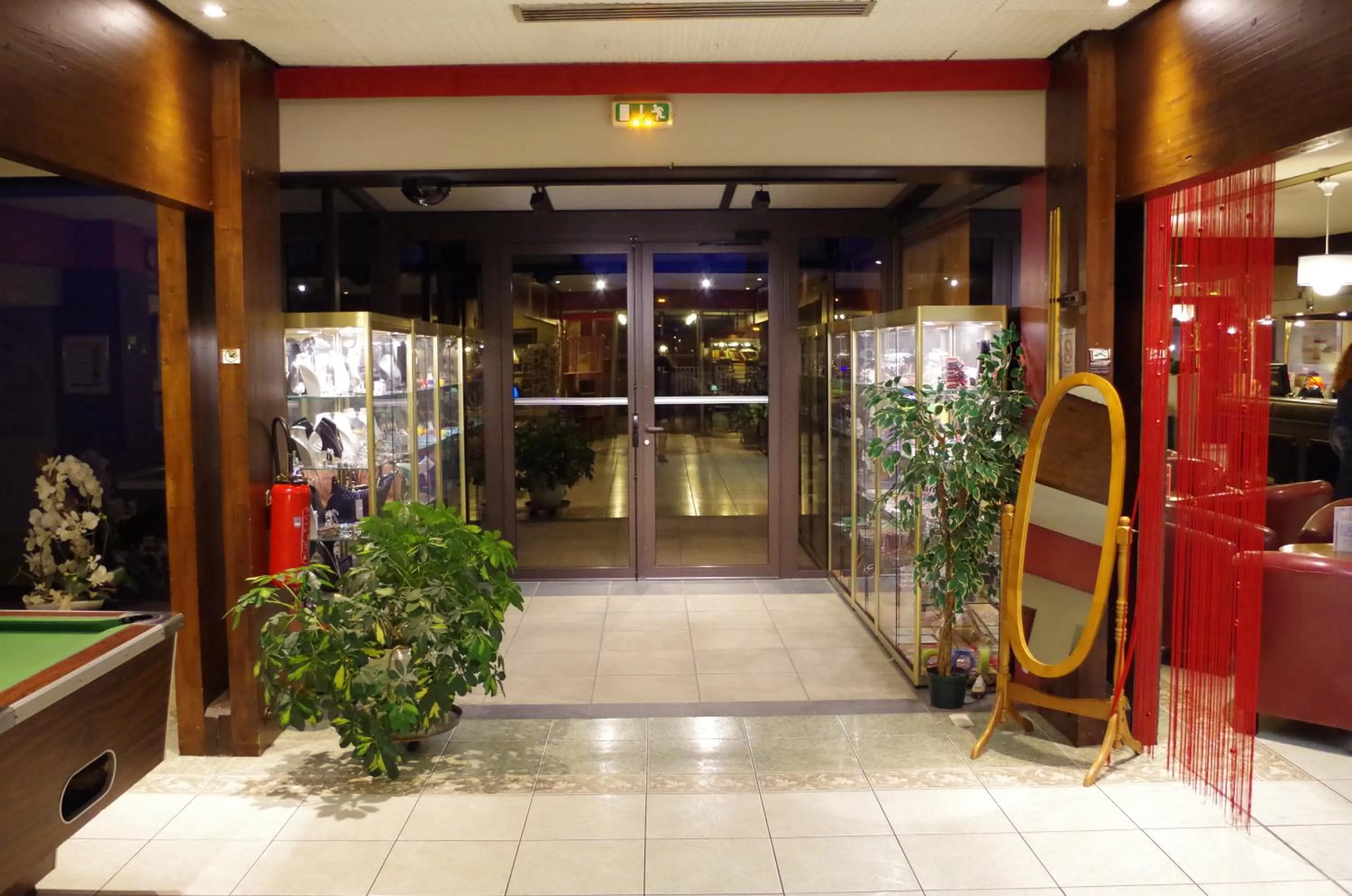 Lobby or reception in The Originals Boutique, Hôtel Aquilon, Saint-Nazaire