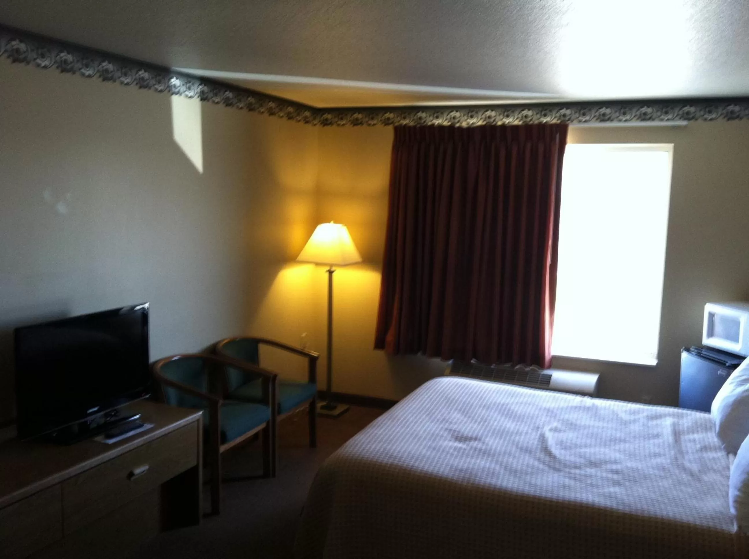 Bed in Days Inn by Wyndham Worthington