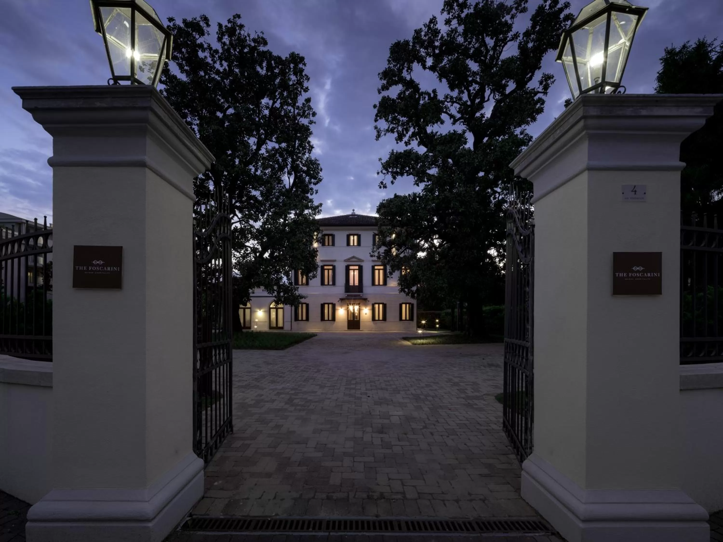 Property building in The Foscarini