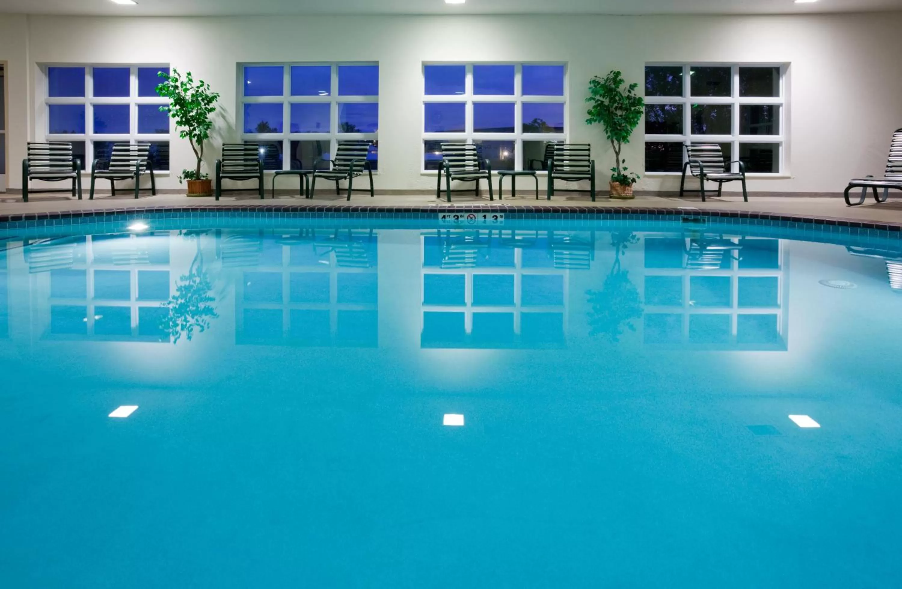 Swimming pool in Holiday Inn Express Hotel and Suites Stevens Point by IHG