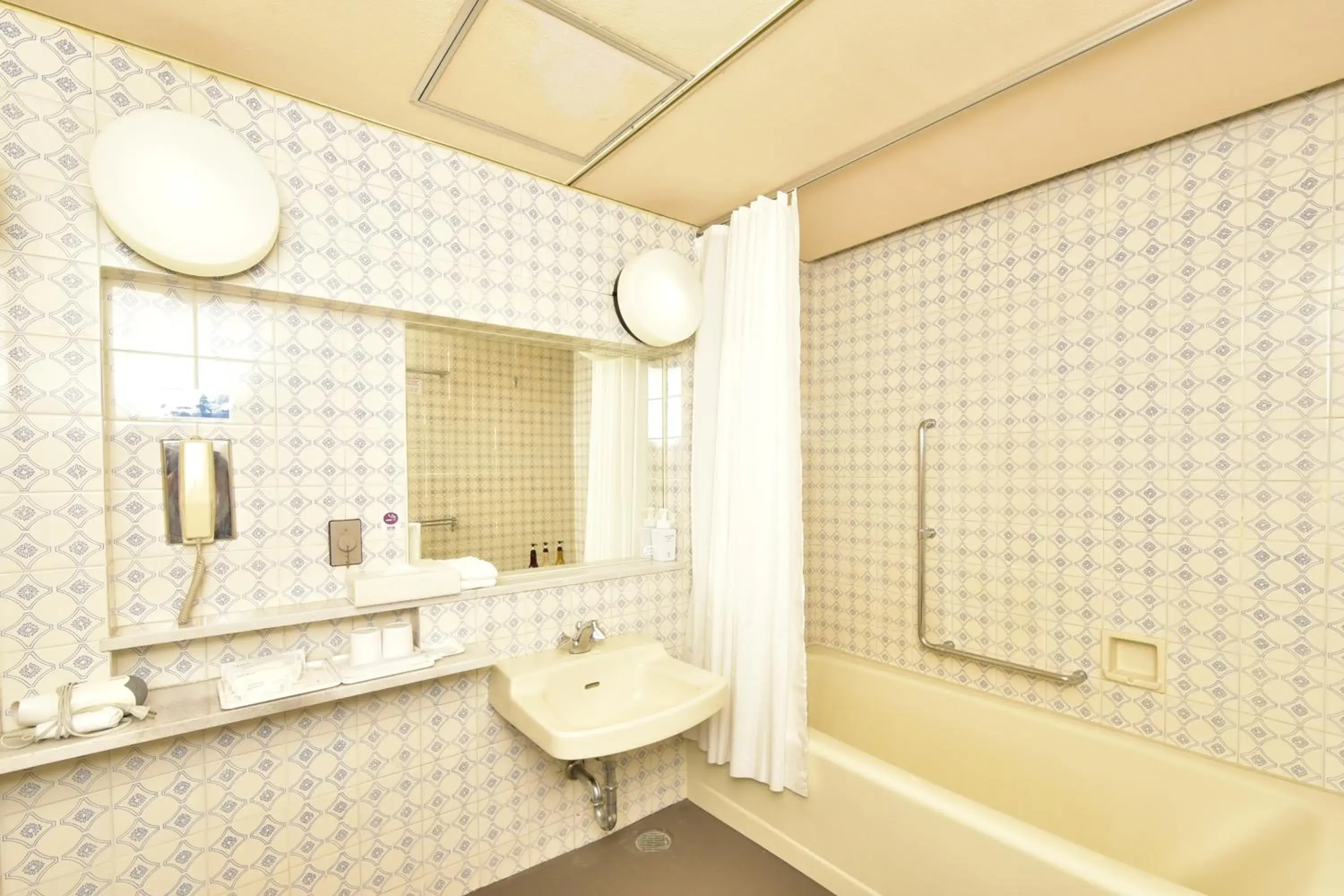 Toilet, Bathroom in Shimoda Prince Hotel