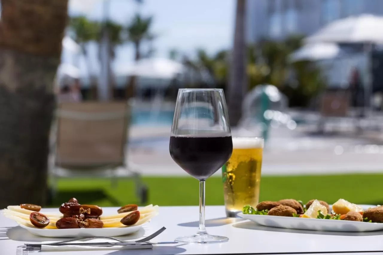 Food and drinks in Island Home Fuerteventura