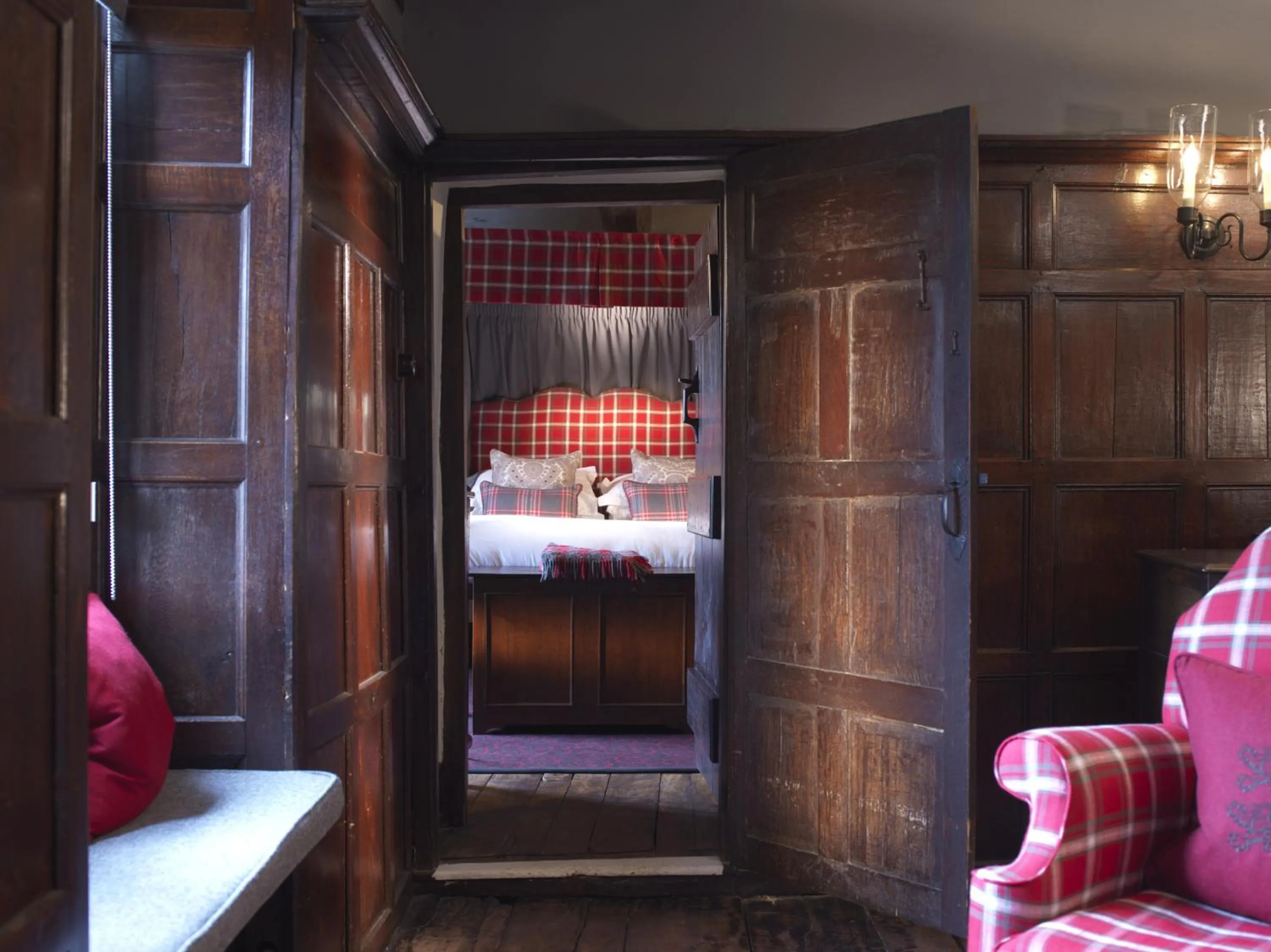 Bed in The Lygon Arms - an Iconic Luxury Hotel