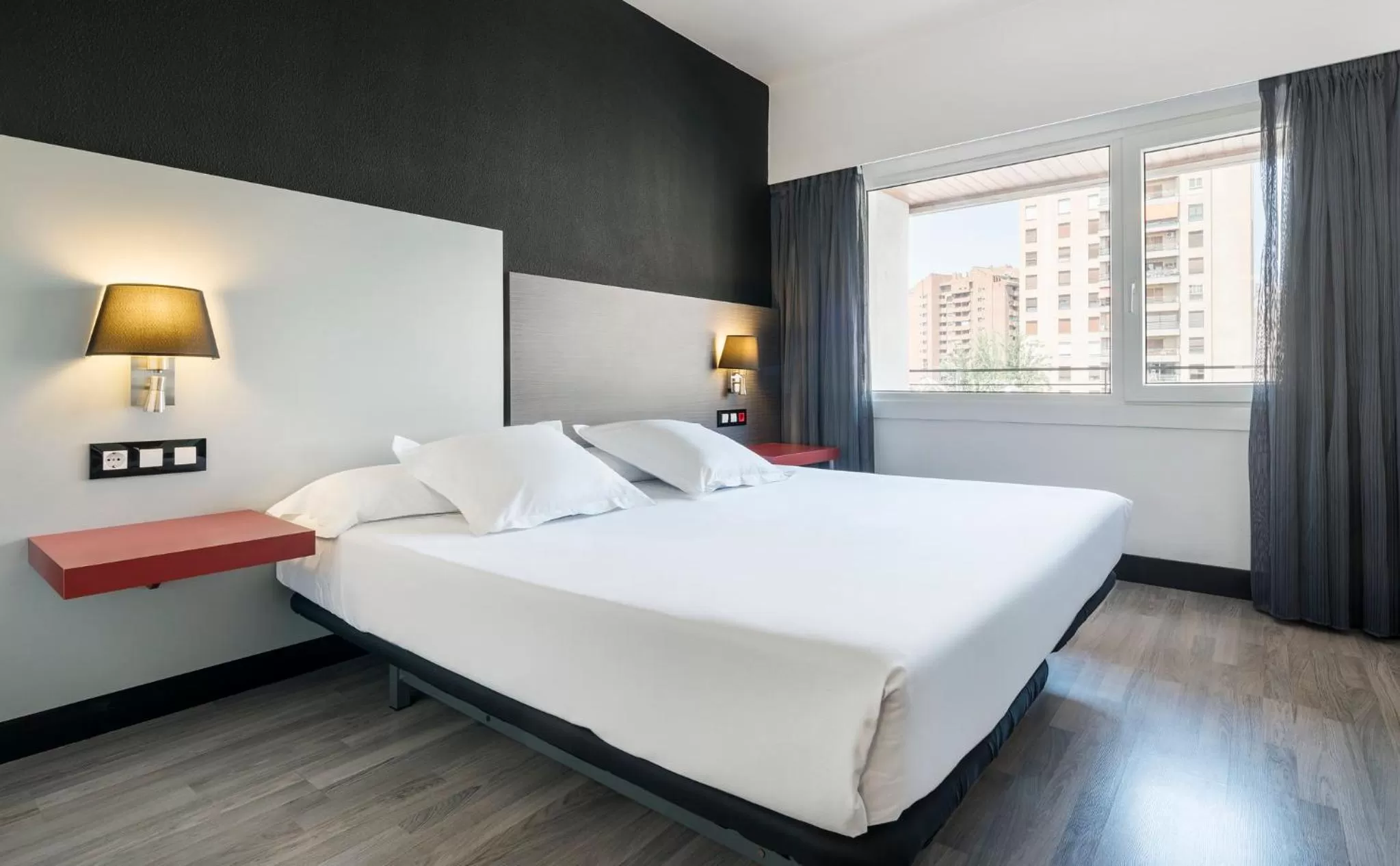 Bed in Ilunion Romareda