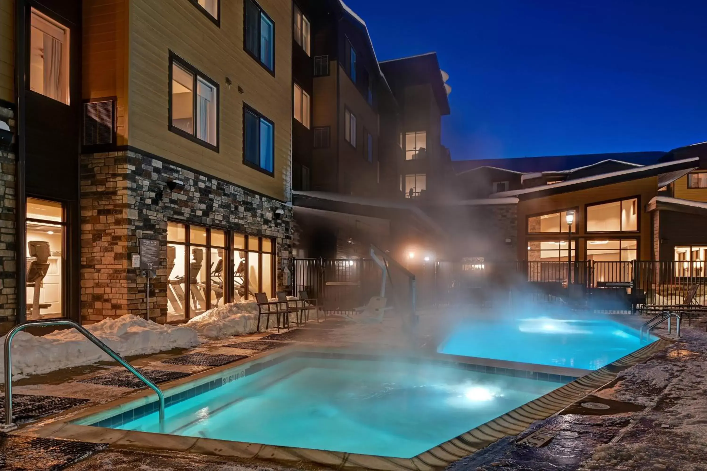 Swimming pool, Property Building in Residence Inn by Marriott Steamboat Springs