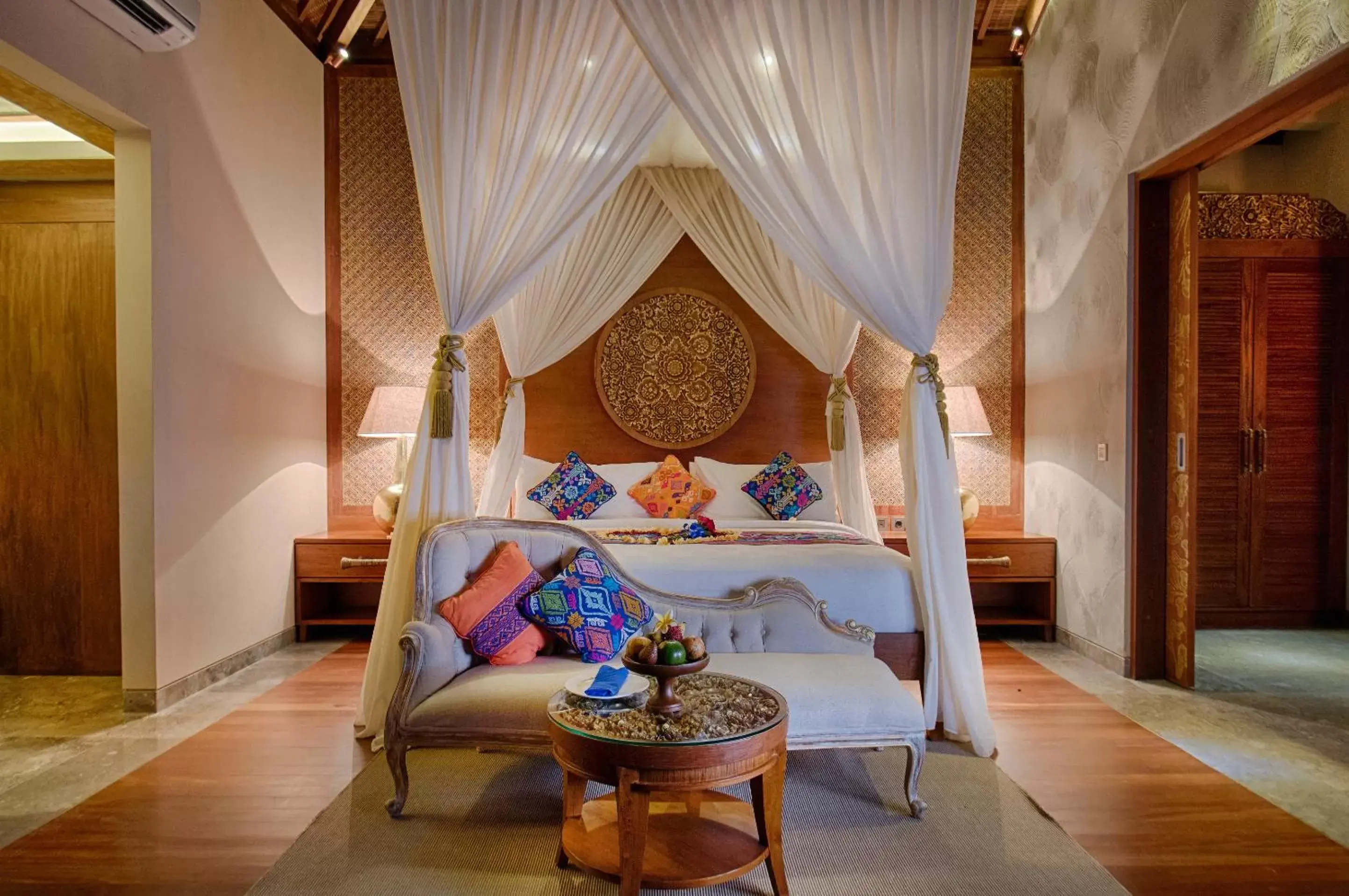 Decorative detail, Bed in Natya Resort Ubud