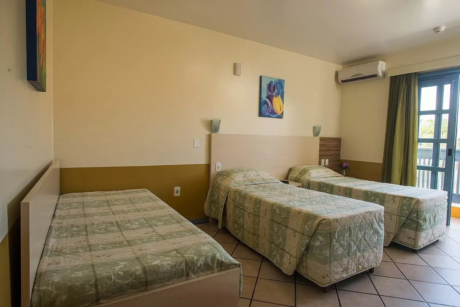 Photo of the whole room, Bed in Vila Olaria Hotel Photo of the whole room, Bed in Vila Olaria Hotel