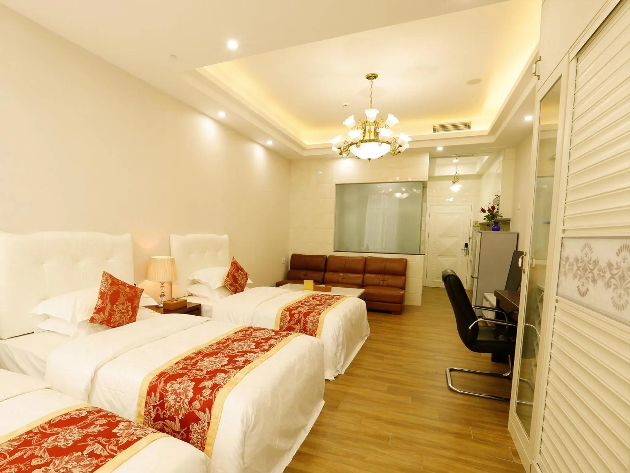 Photo of the whole room, Bed in Guangzhou Pengman Apartment Zhengjia Huanshi Branch
